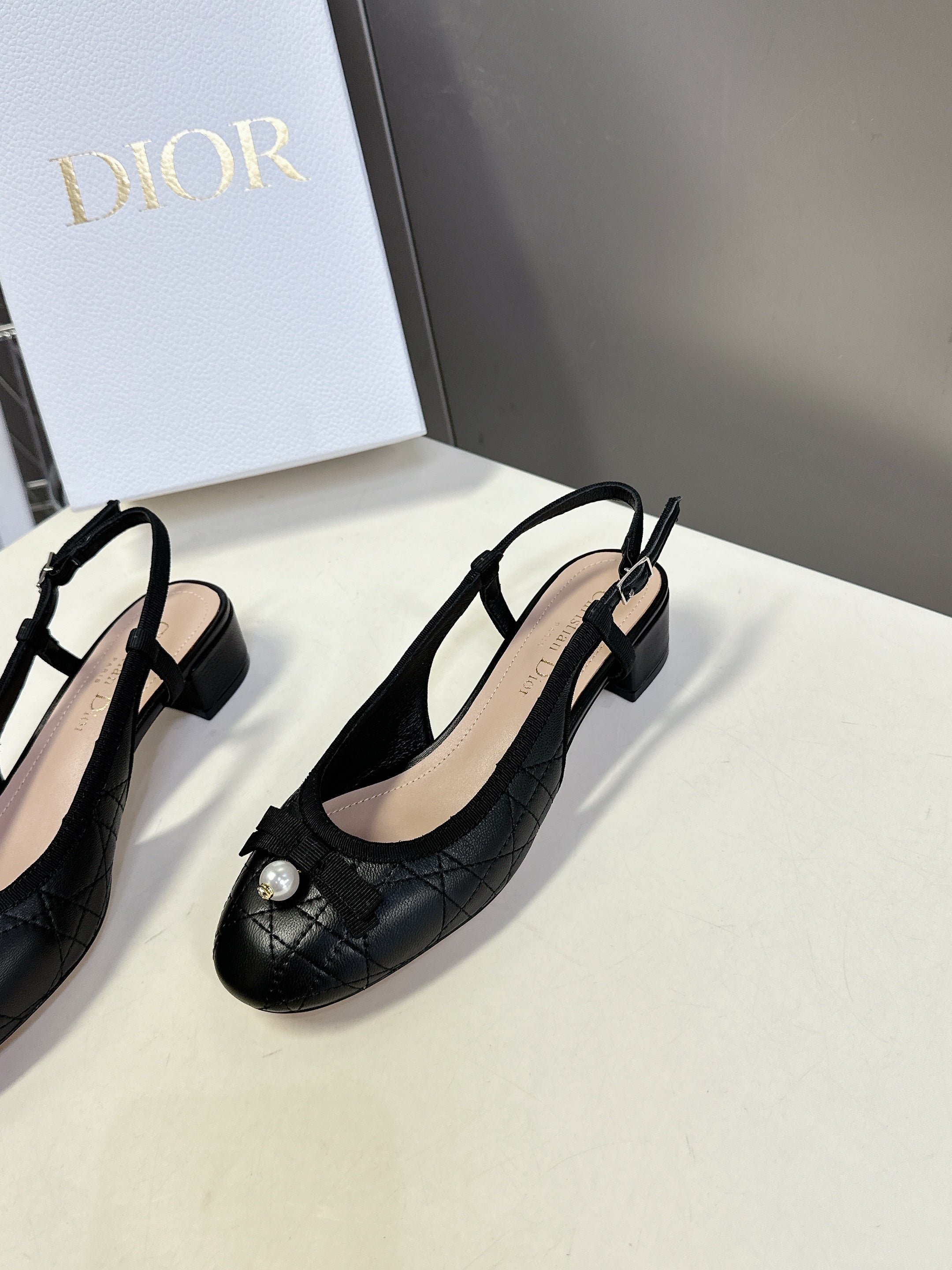 CD 25 Slingback Heel Black 307170