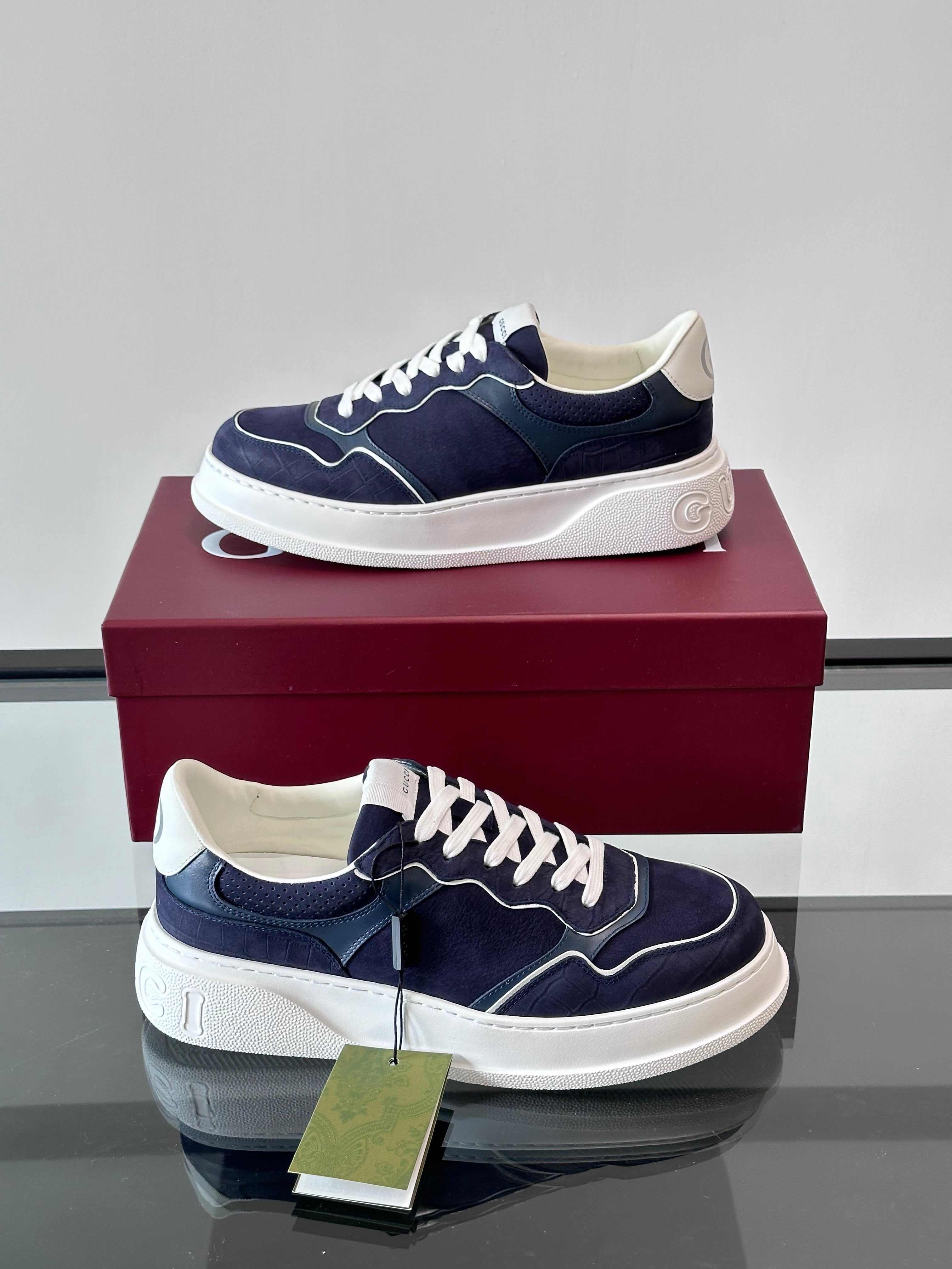 GG Men's Chunky Sneaker Blue Cowhide 535275