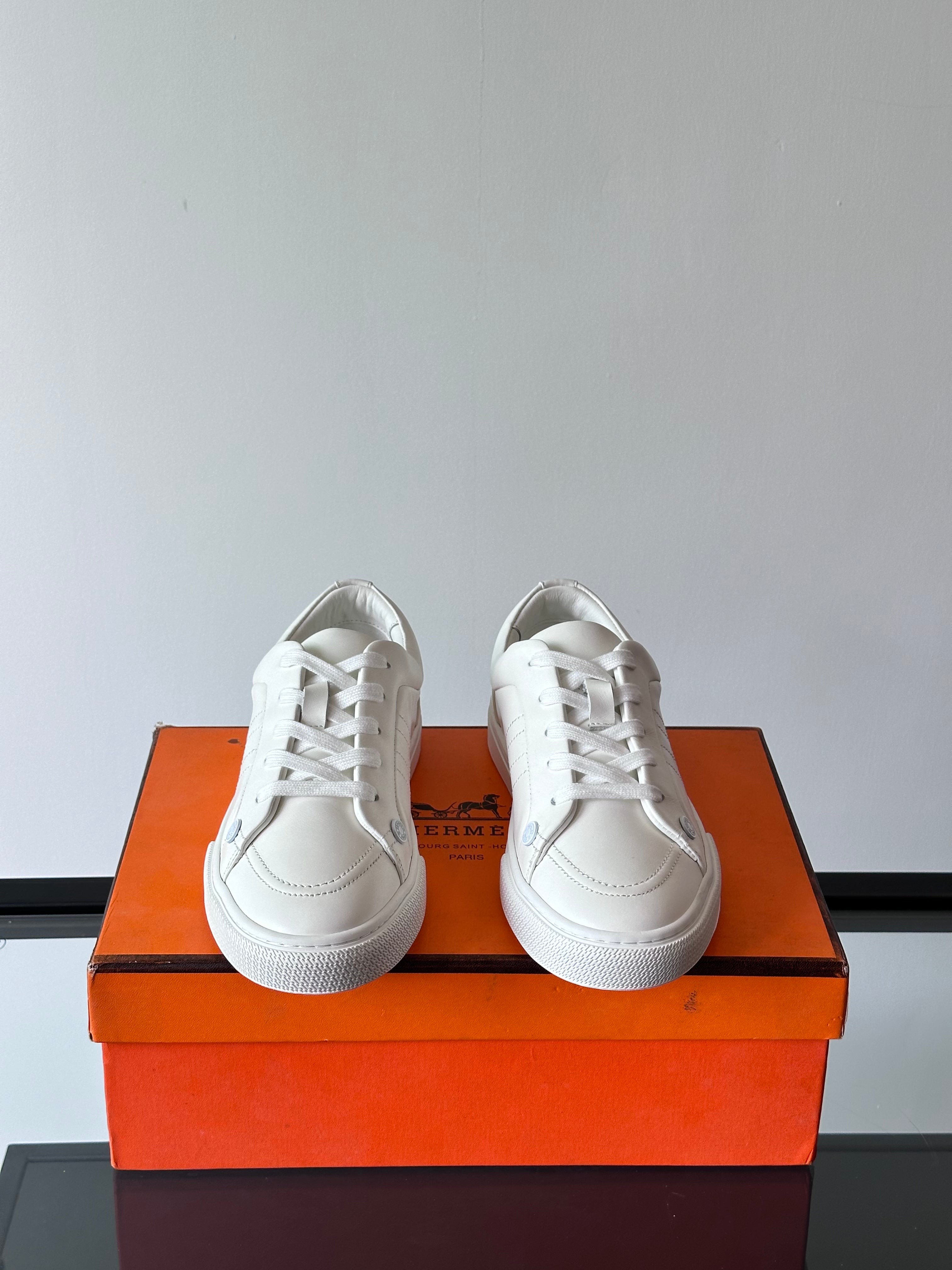 HM Sneaker White Calfskin 523027