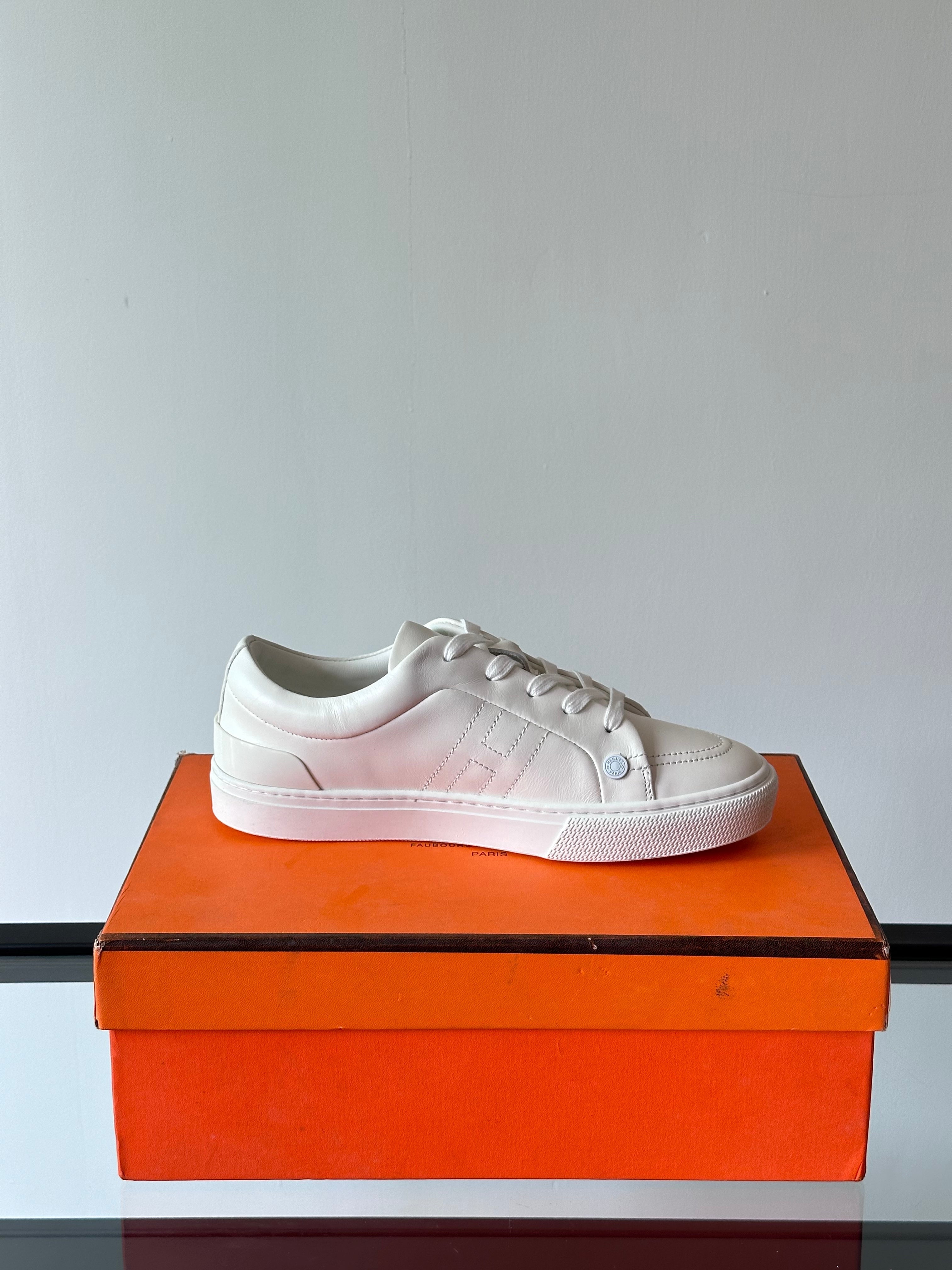 HM Sneaker White Calfskin 523027