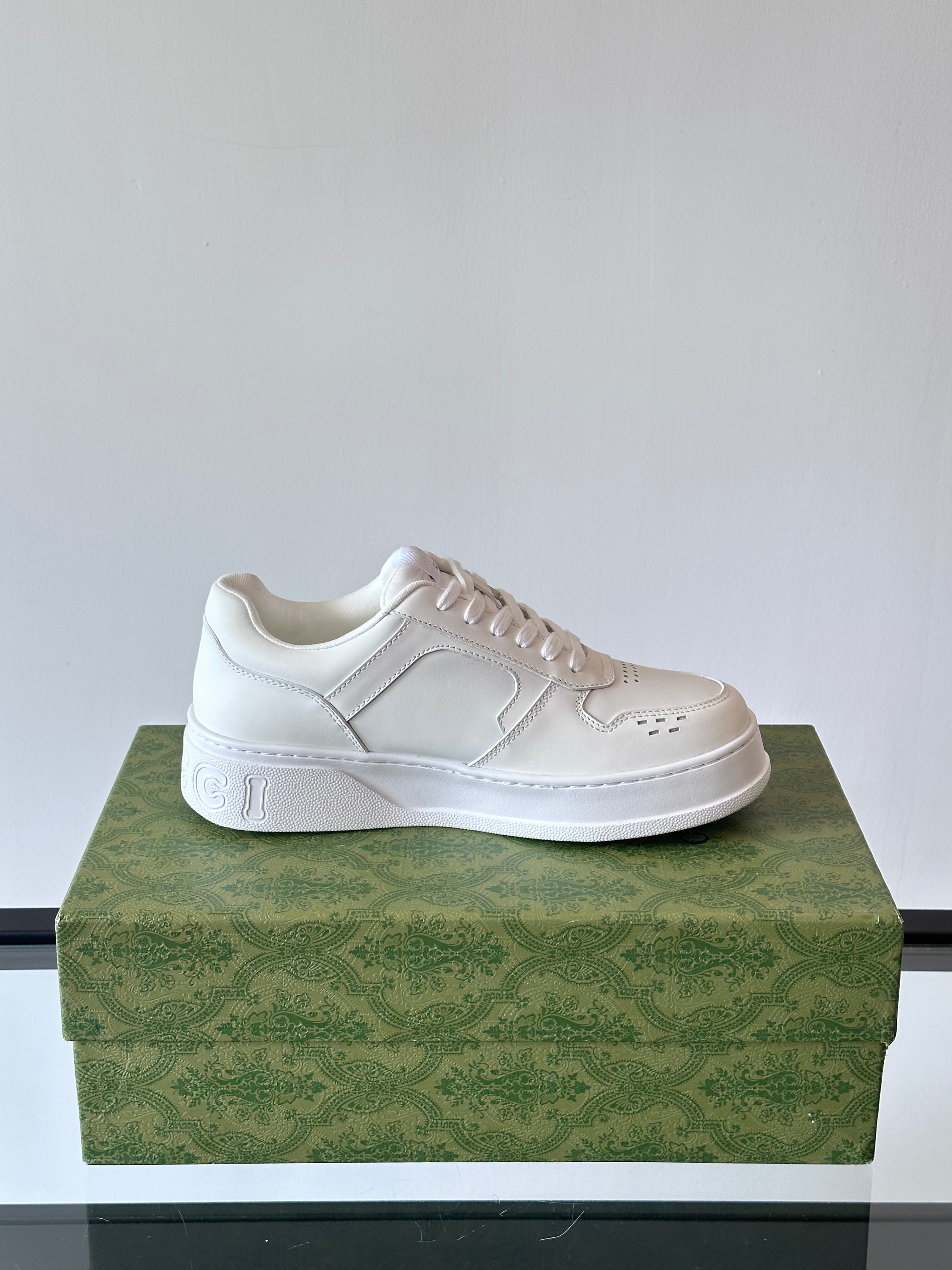 GG Men's Sneaker White Cowhide 535208