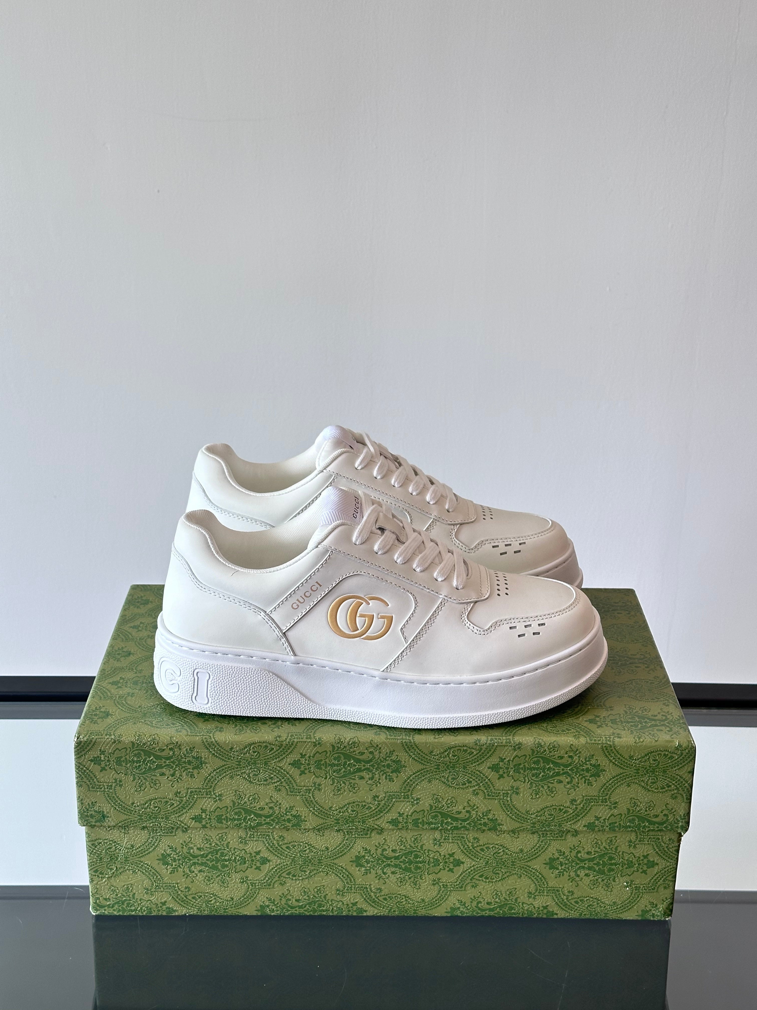 GG Men's Sneaker White Cowhide 535208