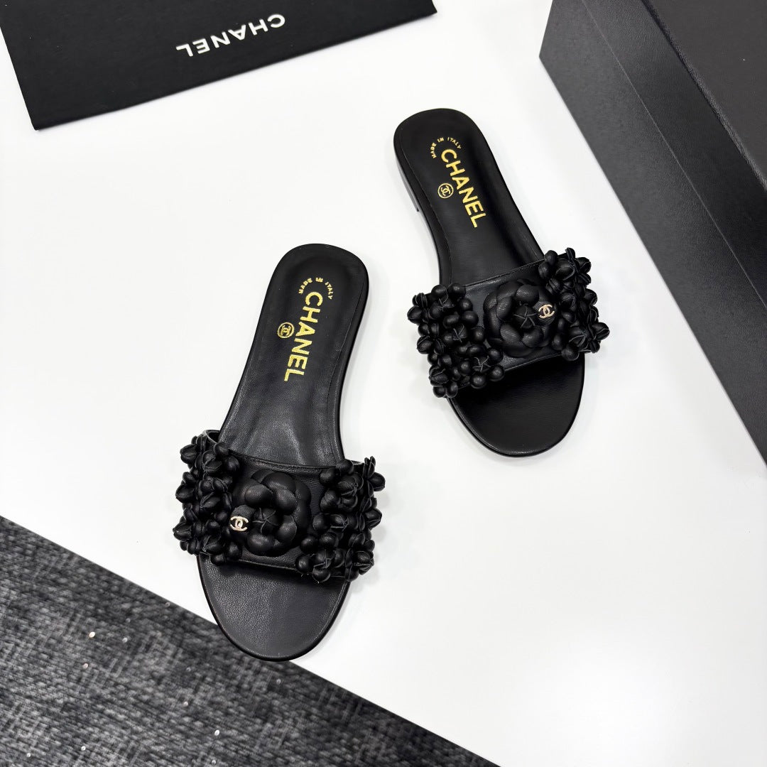 CC 25C Mules Flower Black Calfskin