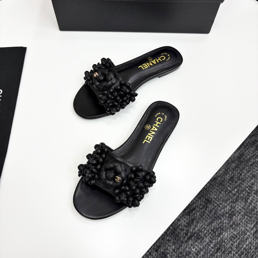 CC 25C Mules Flower Black Calfskin