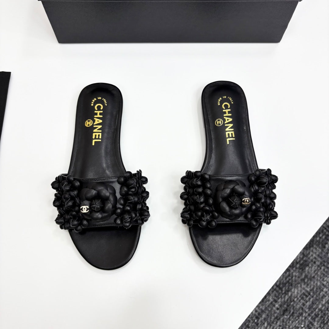 CC 25C Mules Flower Black Calfskin