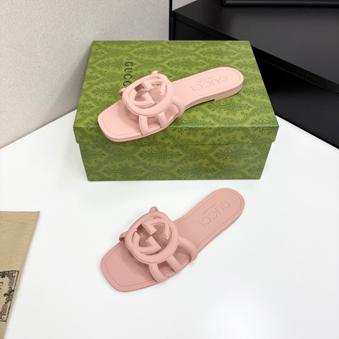 GC Interlocking G Slide Sandal Light Beige Rubber 217154