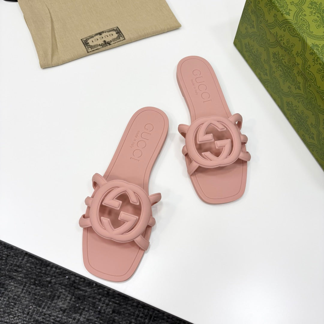 GC Interlocking G Slide Sandal Light Beige Rubber 217154