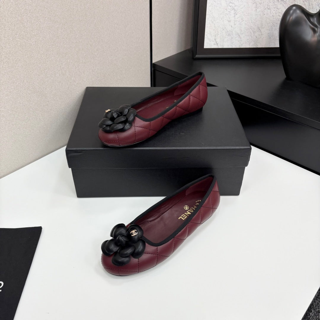 CC 25 Ballet Flat Flower Burgundy Quilted Calfskin