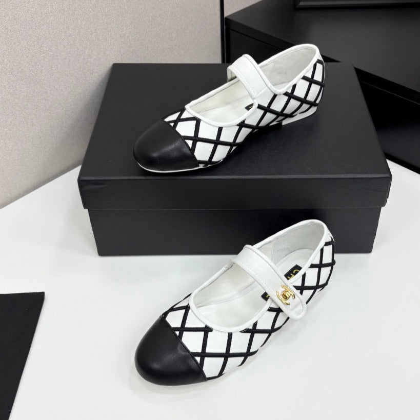 CC 25 Mary Jane Black White Quilted Calfskin