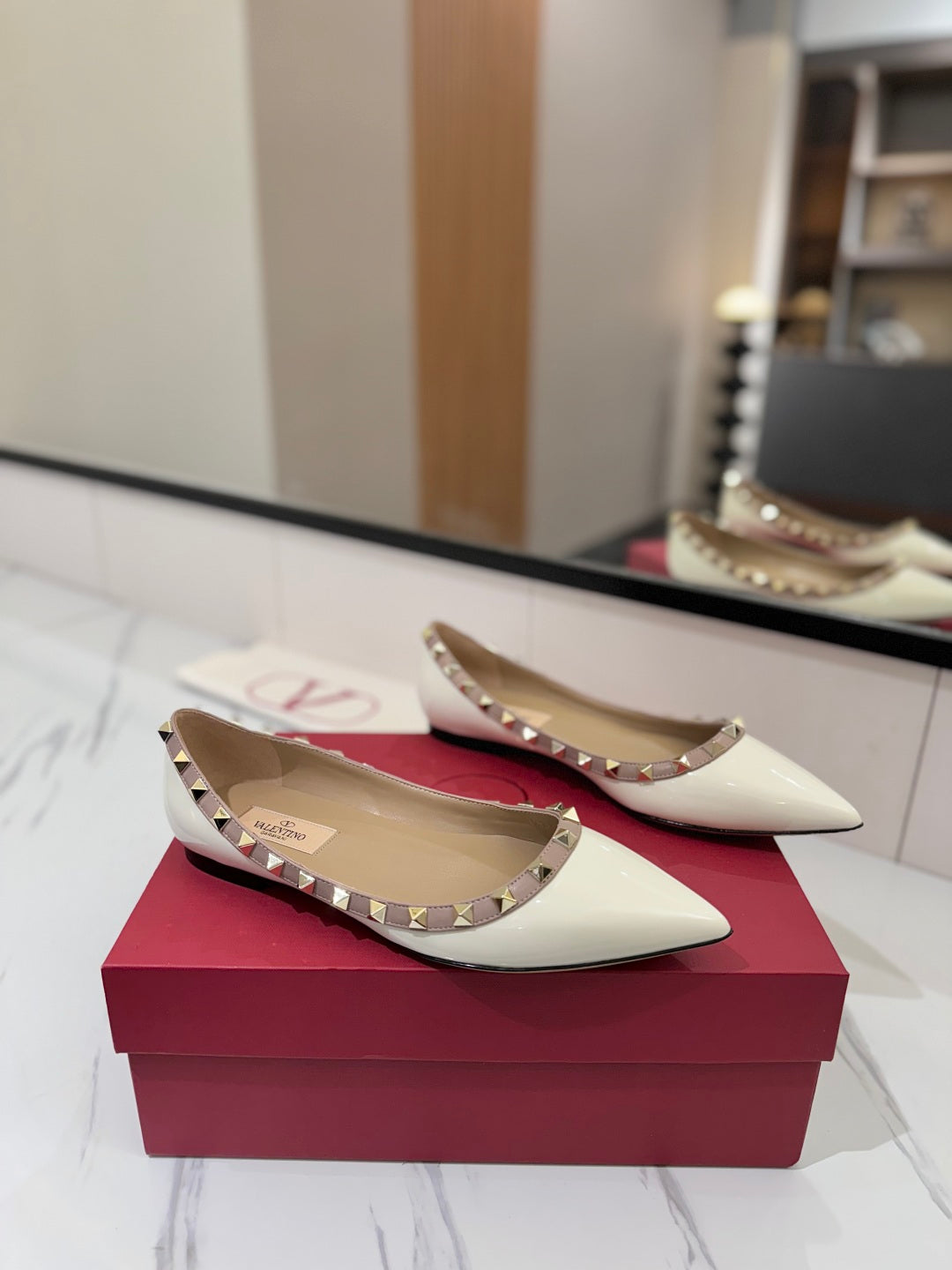 VT Rockstud Ballet Flat White Goatskin