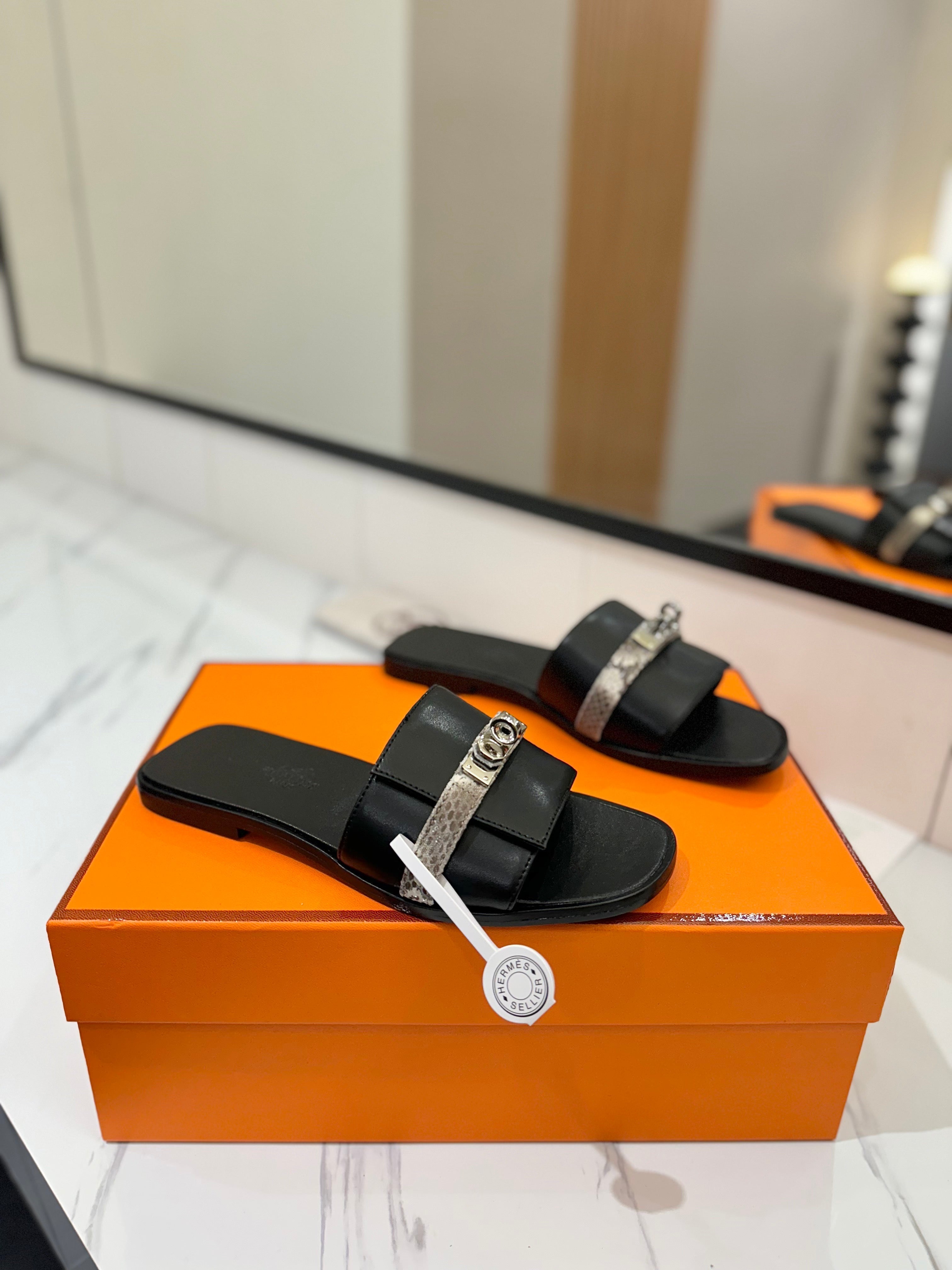 HM Giulia sandal Calfskin 254579