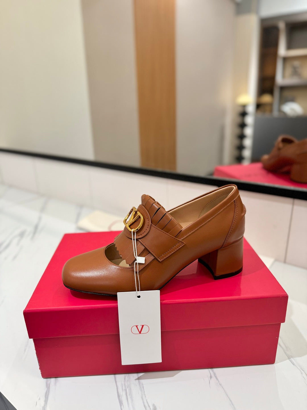 VT 2025 Signature Heeled Loafer Brown Calf Leather 295069