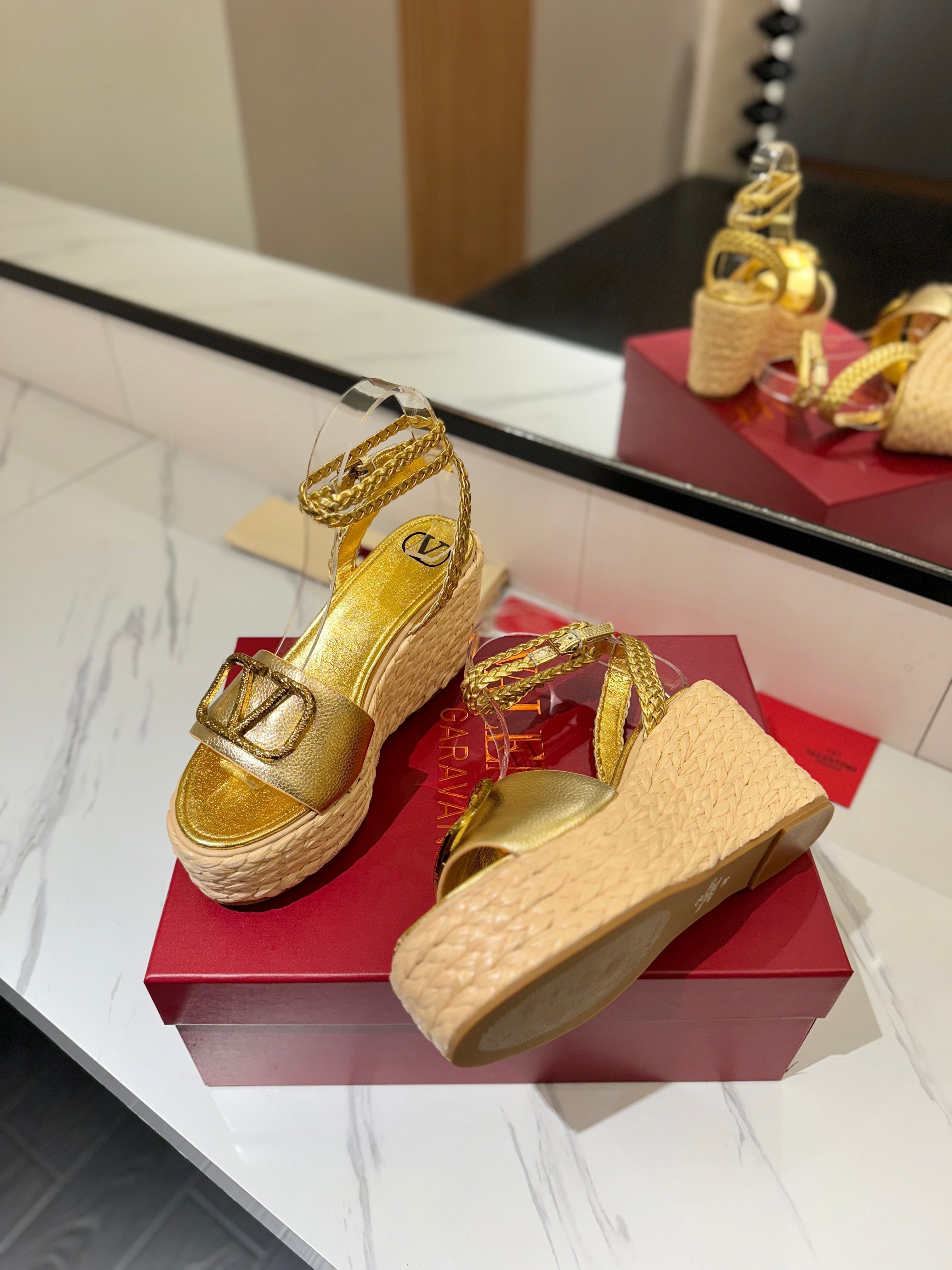 VT Espadrilles Platform Sandals Gold Calfskin