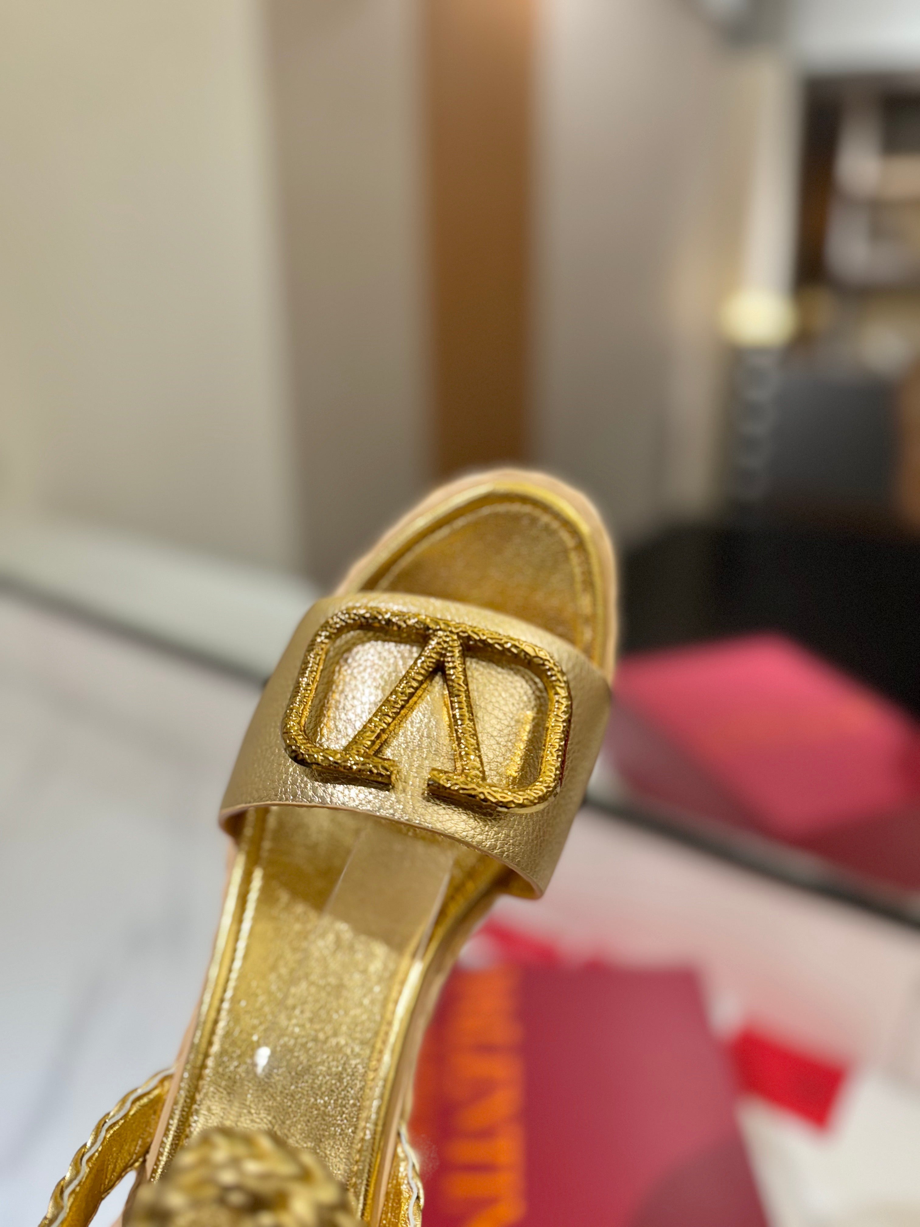 VT Espadrilles Platform Sandals Gold Calfskin