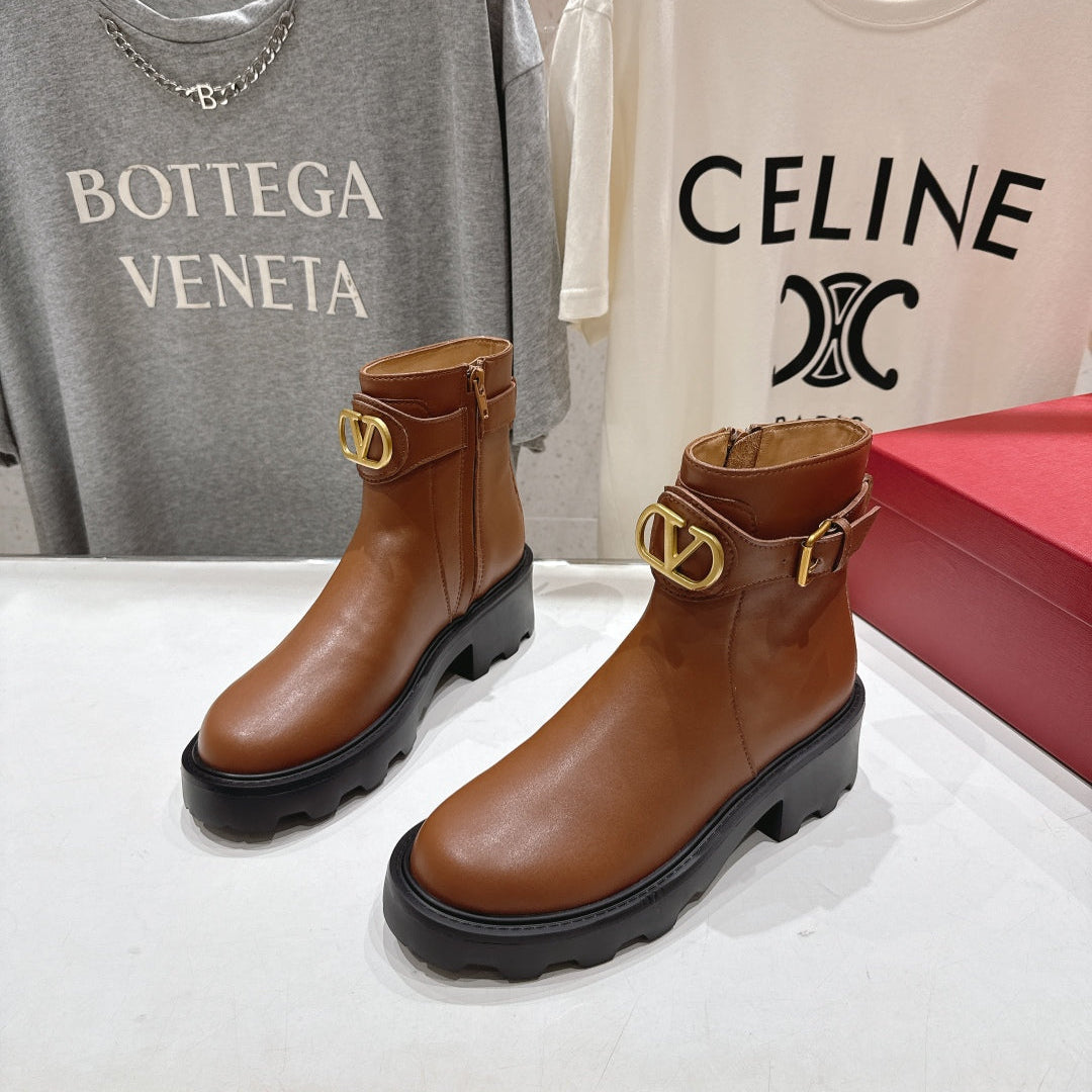 VT short boots brown calfskin 174441