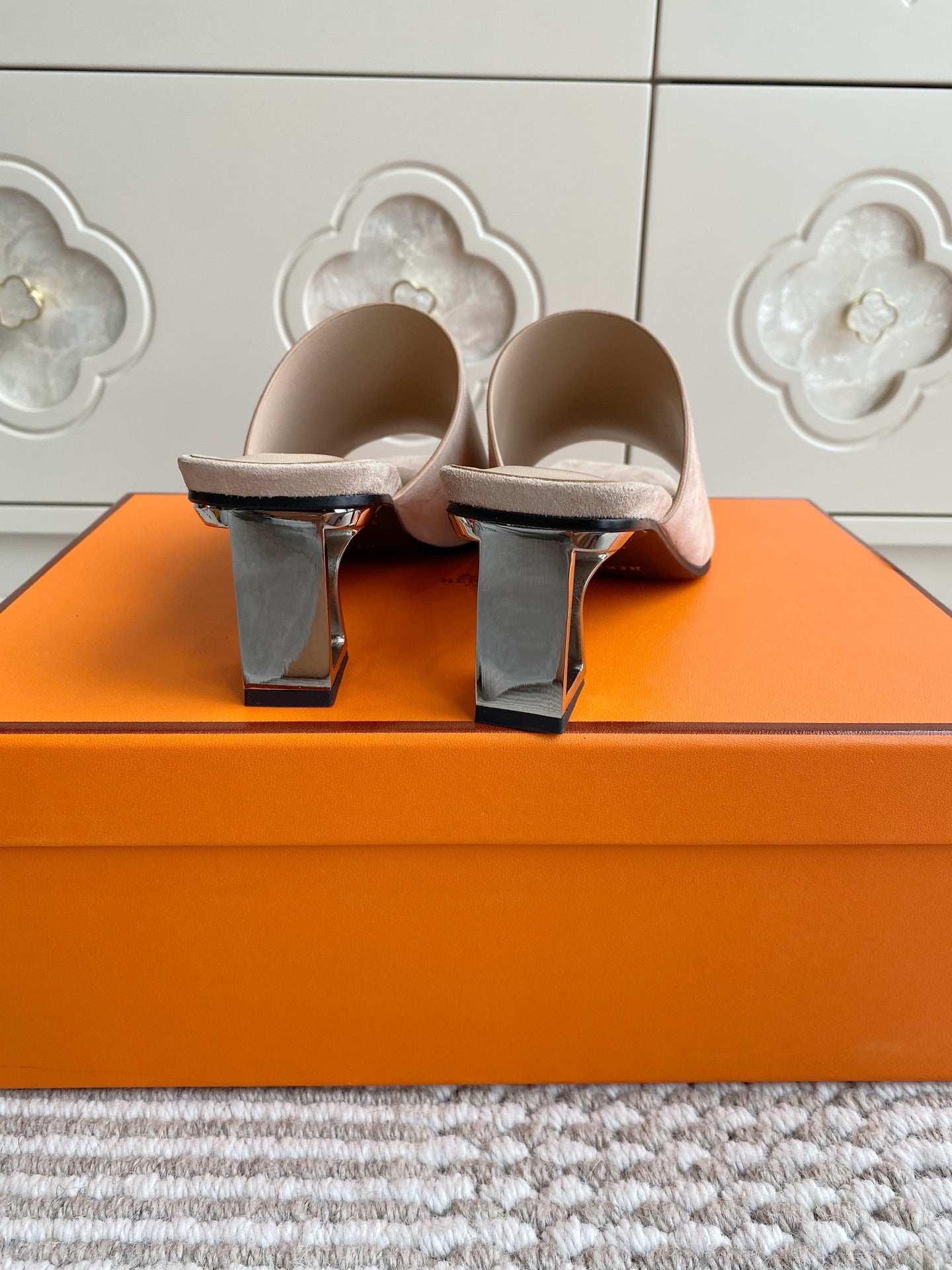 HM Kylie Mules Beige Calfskin 316376