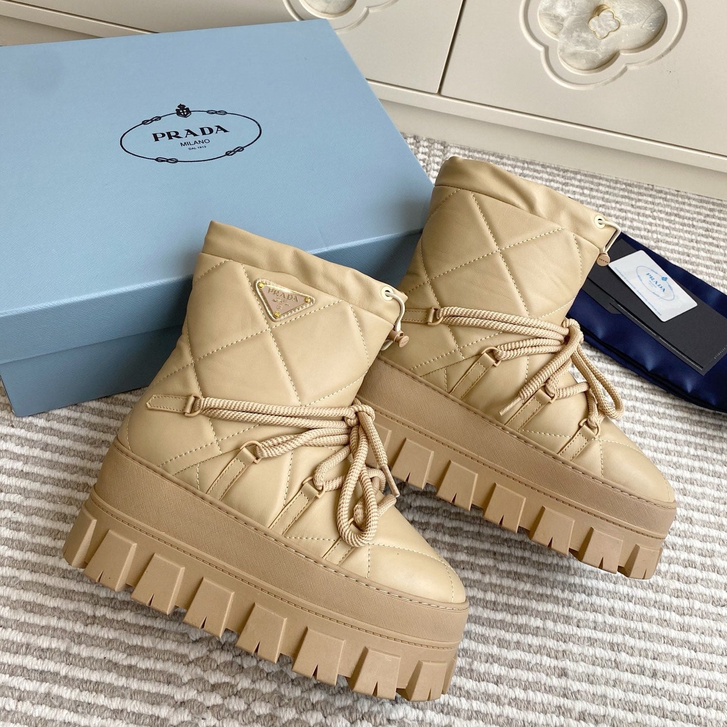 Prada 25 Shearling Apres-ski Boots Beige Calfskin 501449