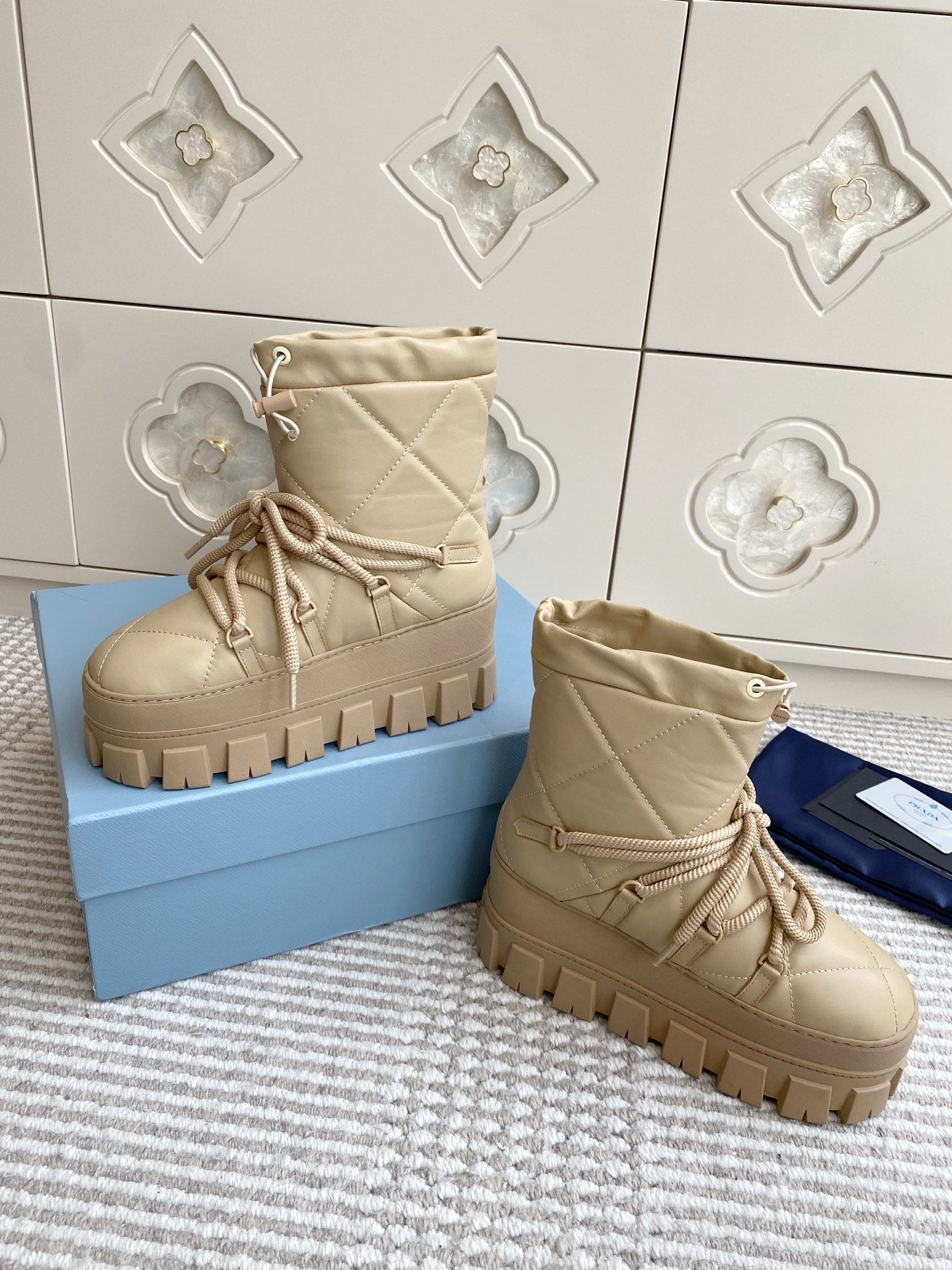 Prada 25 Shearling Apres-ski Boots Beige Calfskin 501449