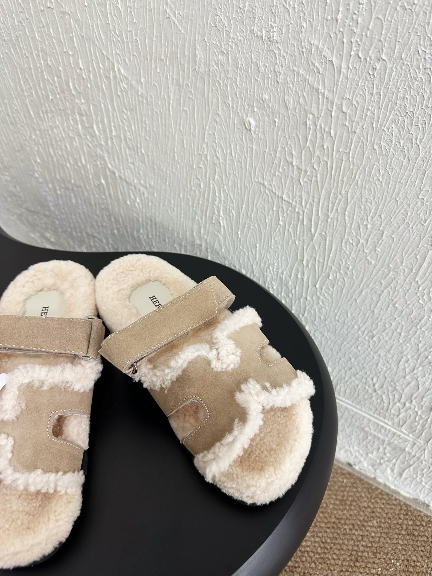 HM Chypre Sandal In Light Brown Mix White Suede And Fleece Lining 961139