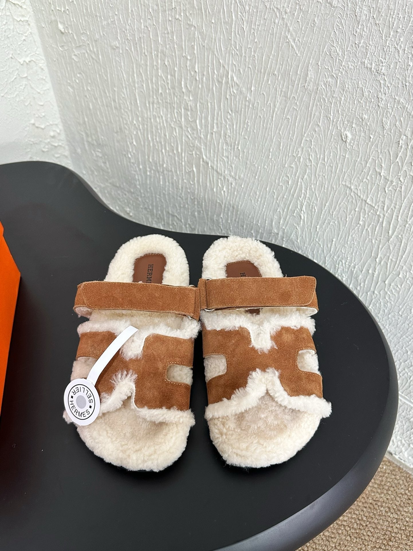 HM Chypre Sandal In Caramel Mix White Suede And Fleece Lining 961140