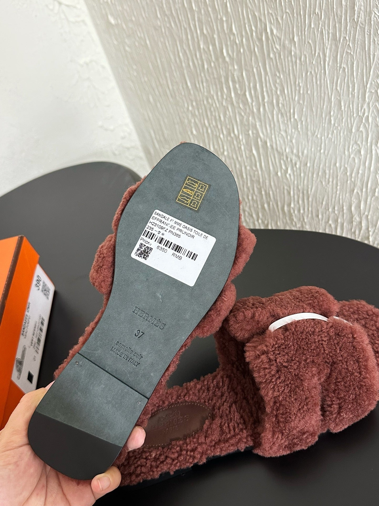 HM Oran Sandal Dark Brown Red Wool Fleece 961014