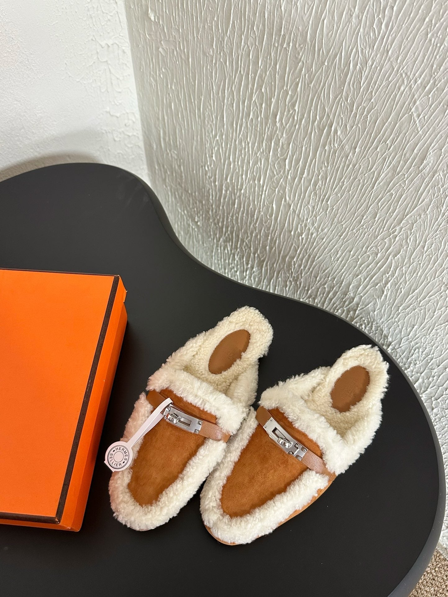 HM Oz Mule Caramel Mix White Suede Lined With Wool Fleece  961092
