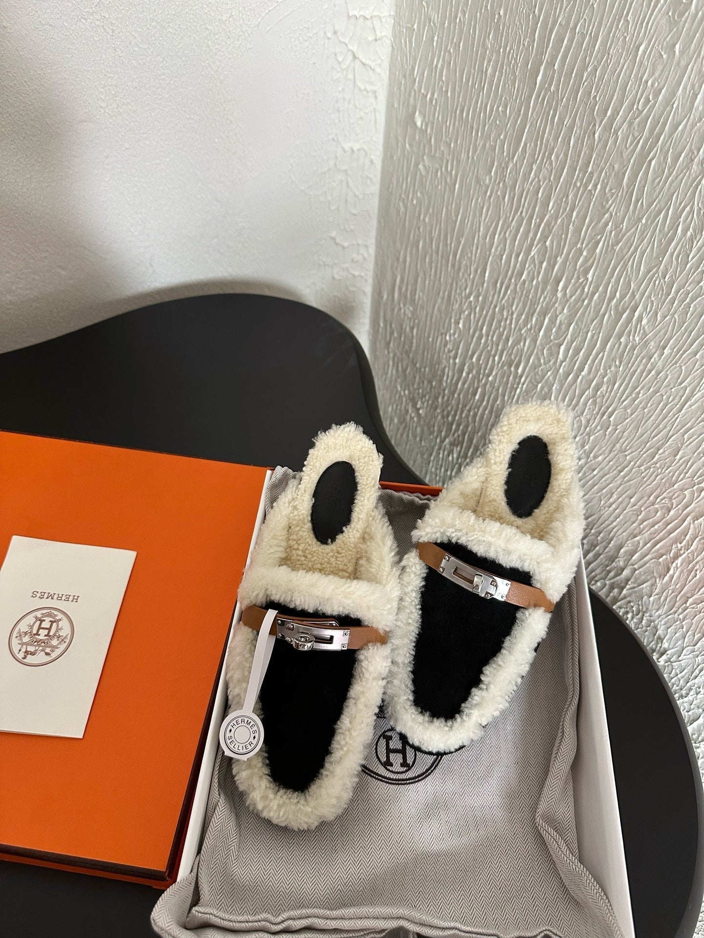 HM Oz Mule Black Mix White Suede Lined With Wool Fleece 961091