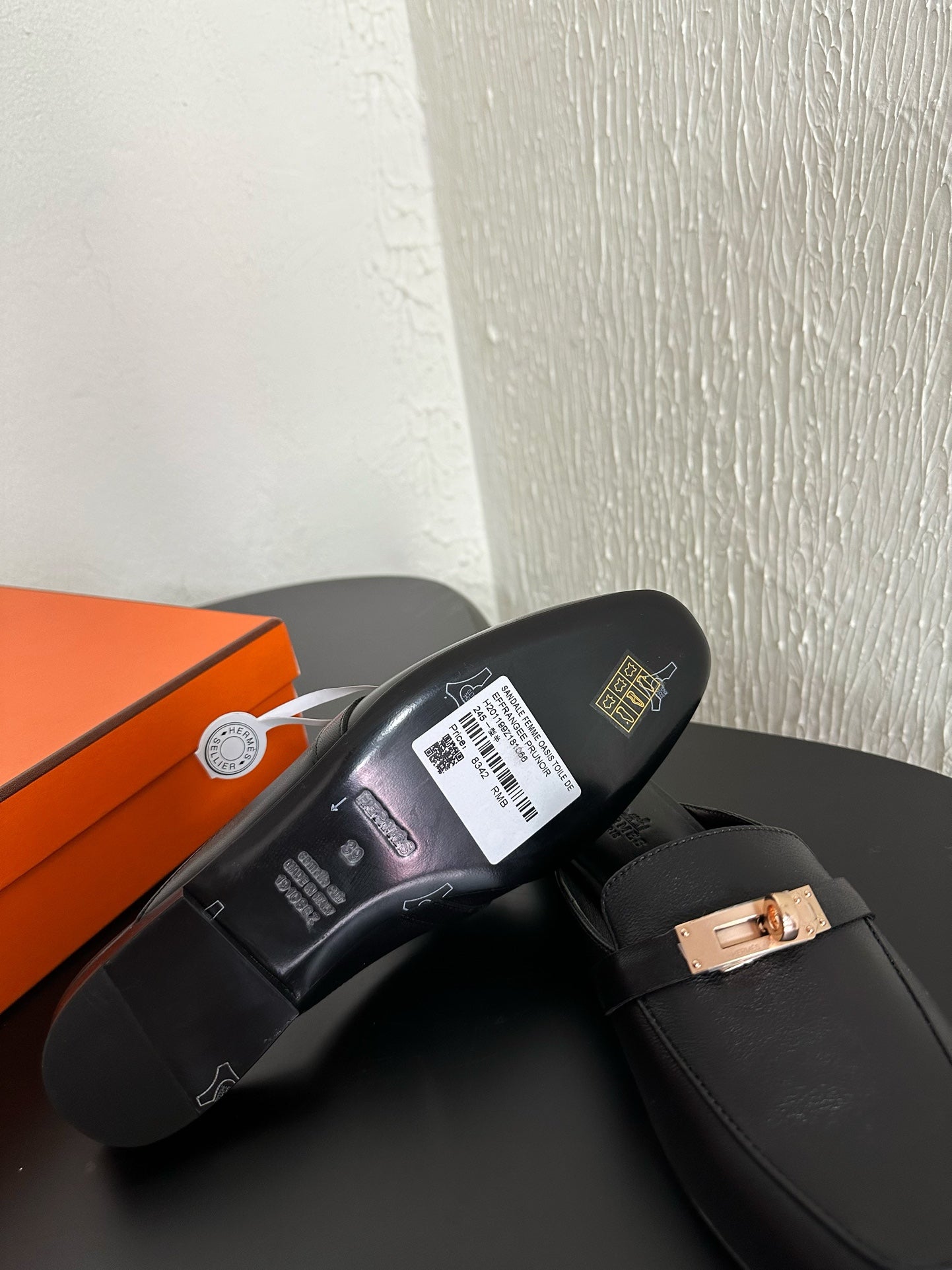 HM Oz Mule Black Calfskin 961097