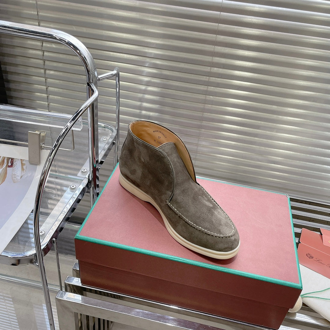 open walk chukka boot cold stone suede