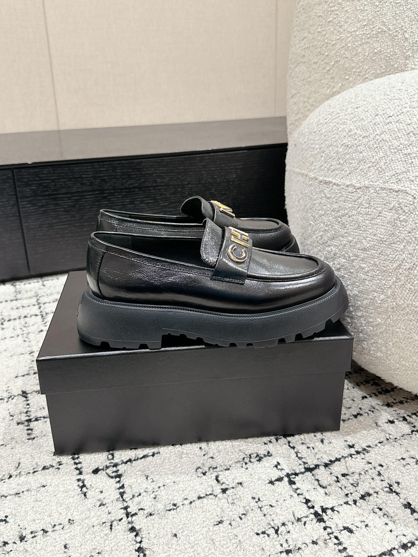 CC Moccasins 30mm In Black Water Dyed Lambskin 143608