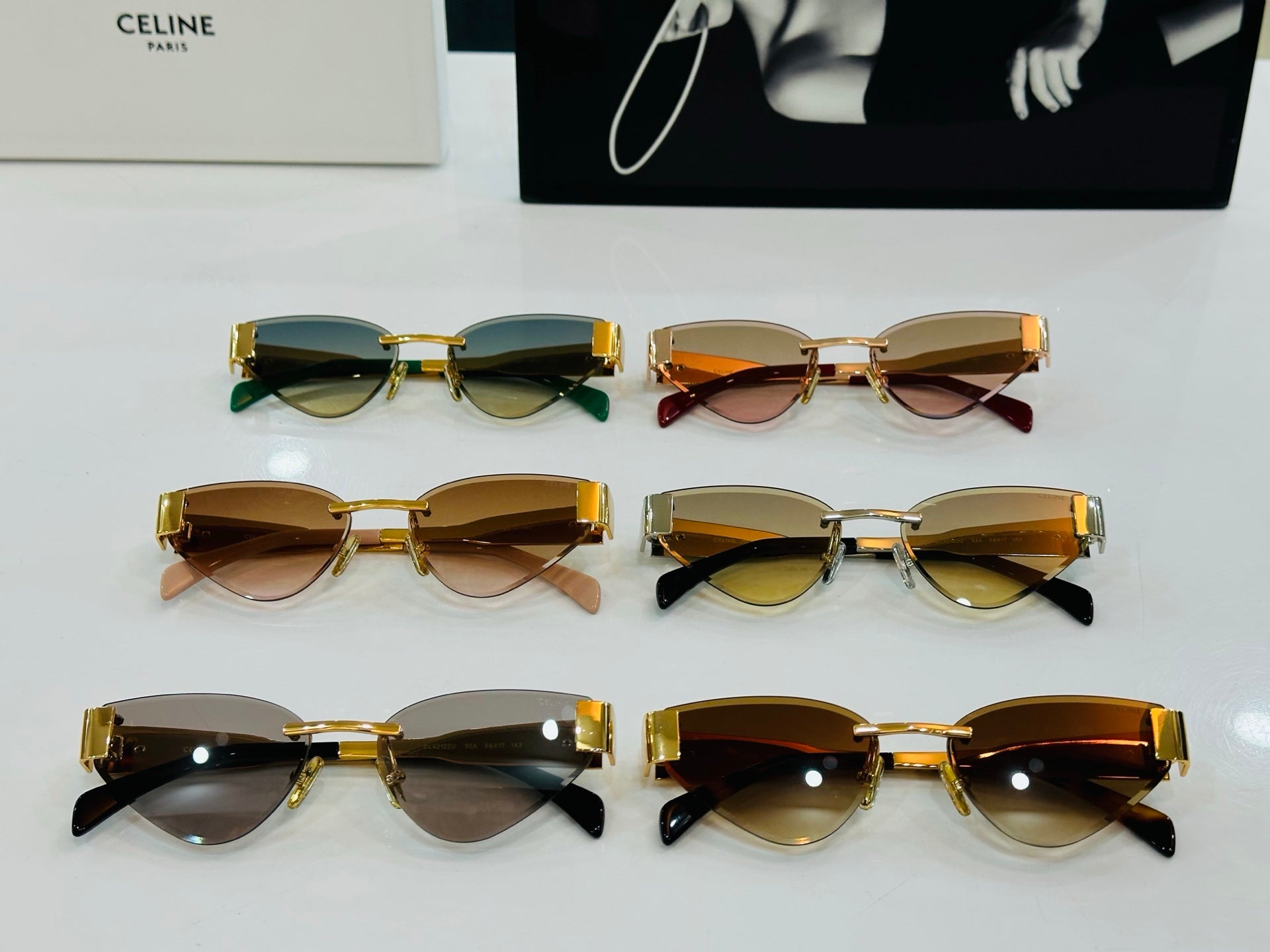 CAT EYE SUNGLASSES CL42122U IN METAL