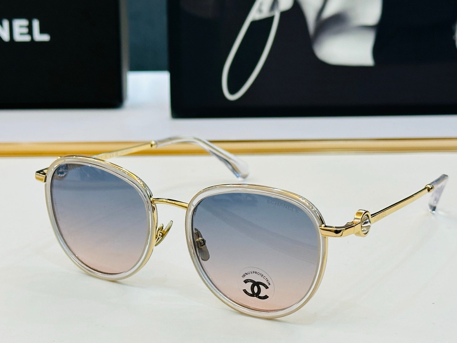 Chanel Sunglasses 697202