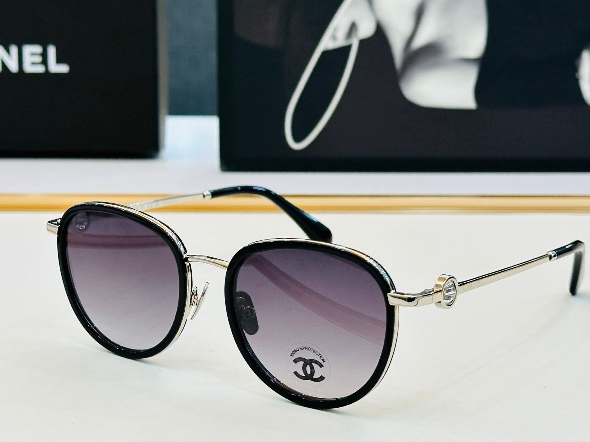 Chanel Sunglasses 697202
