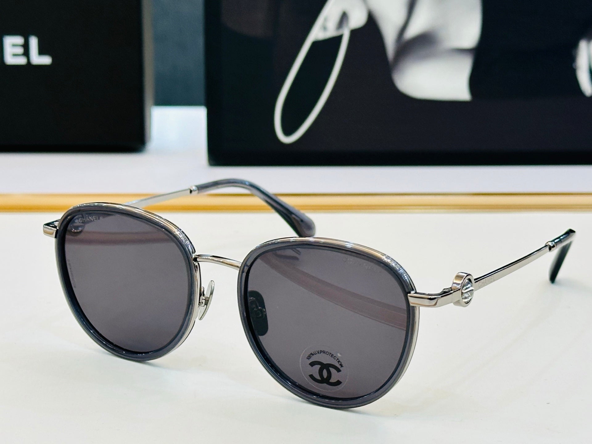 Chanel Sunglasses 697202