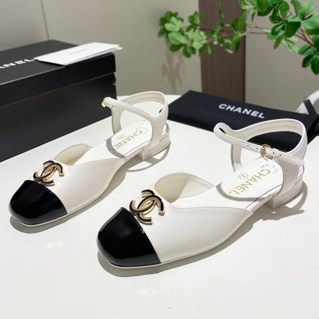 Chanel 25 Slingback White Black Sheepskin 466992
