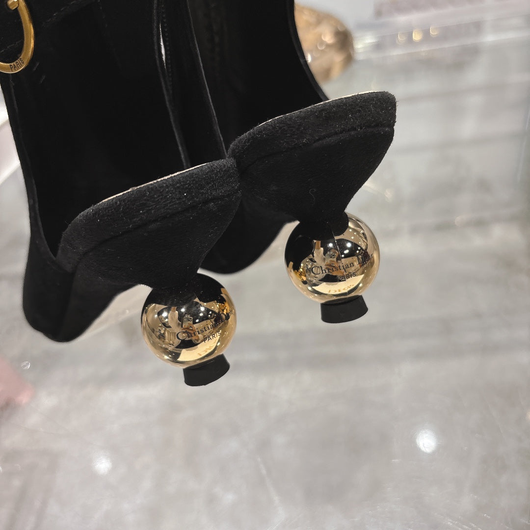 D-Idole Heeled Ankle Boot In Black Suede 996438