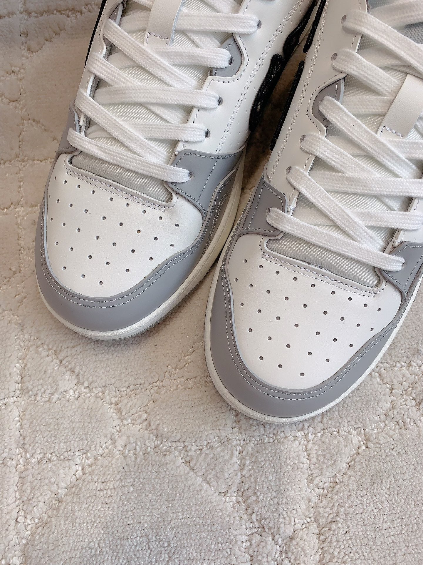 CD B57 Mid-Top Sneaker Grey White Calfskin And Oblique Jacquard