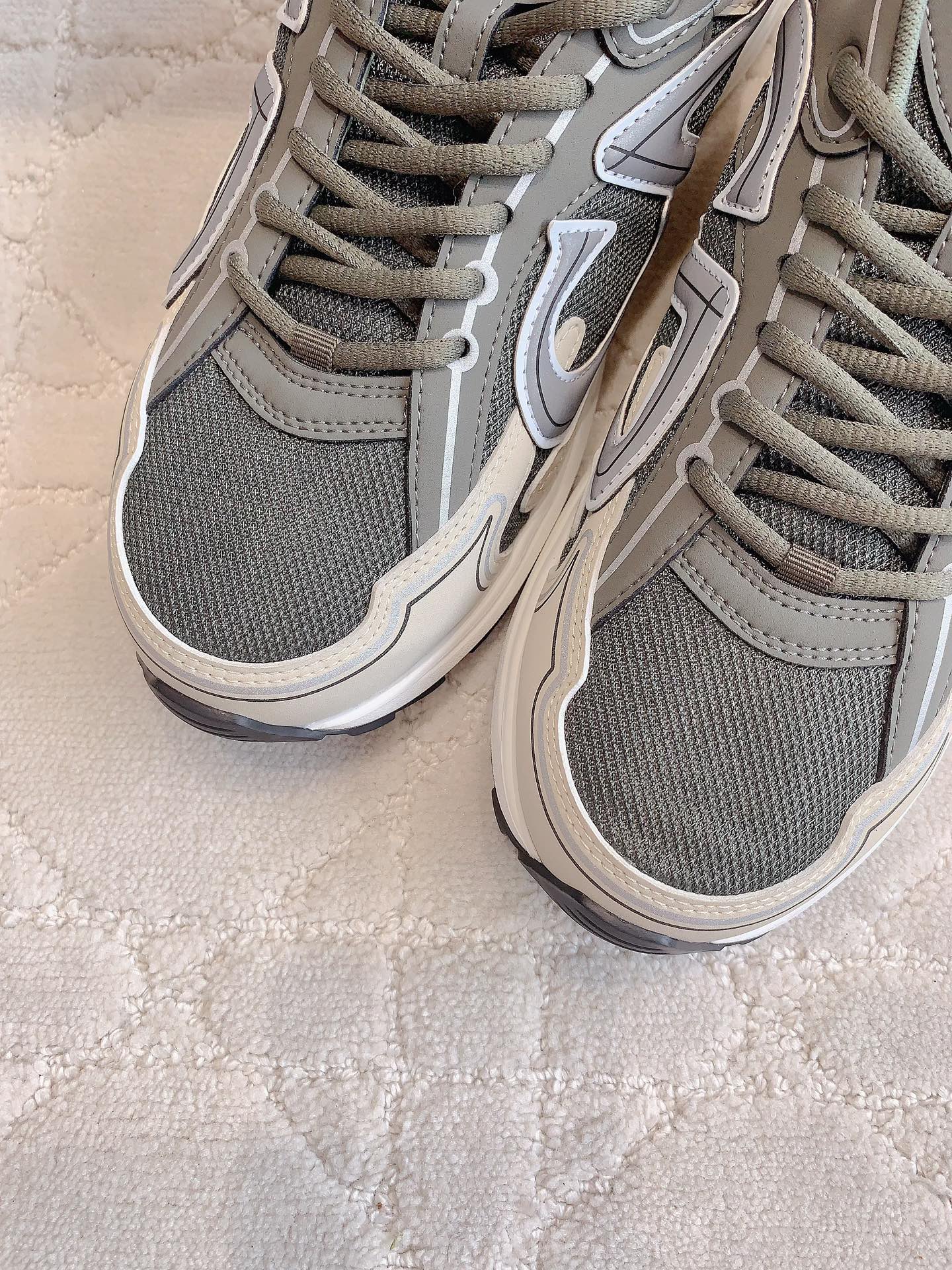 CD B30 Sneaker Gray Brown Mix Beige White Polyester Mesh Fabric And Calfskin