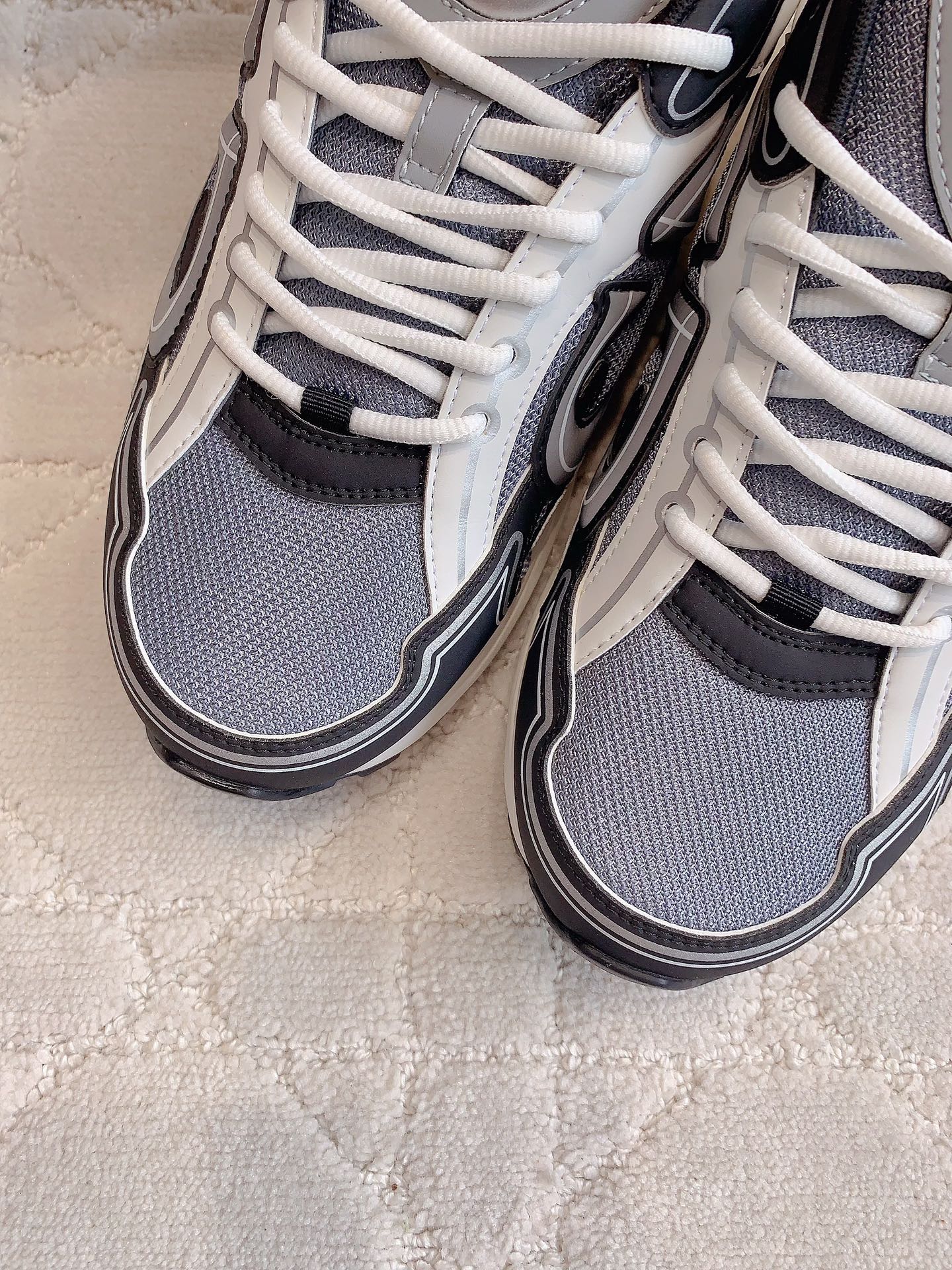 CD B30 Sneaker Cement Grey Mix Black Ivory White Polyester Mesh Fabric And Calfskin