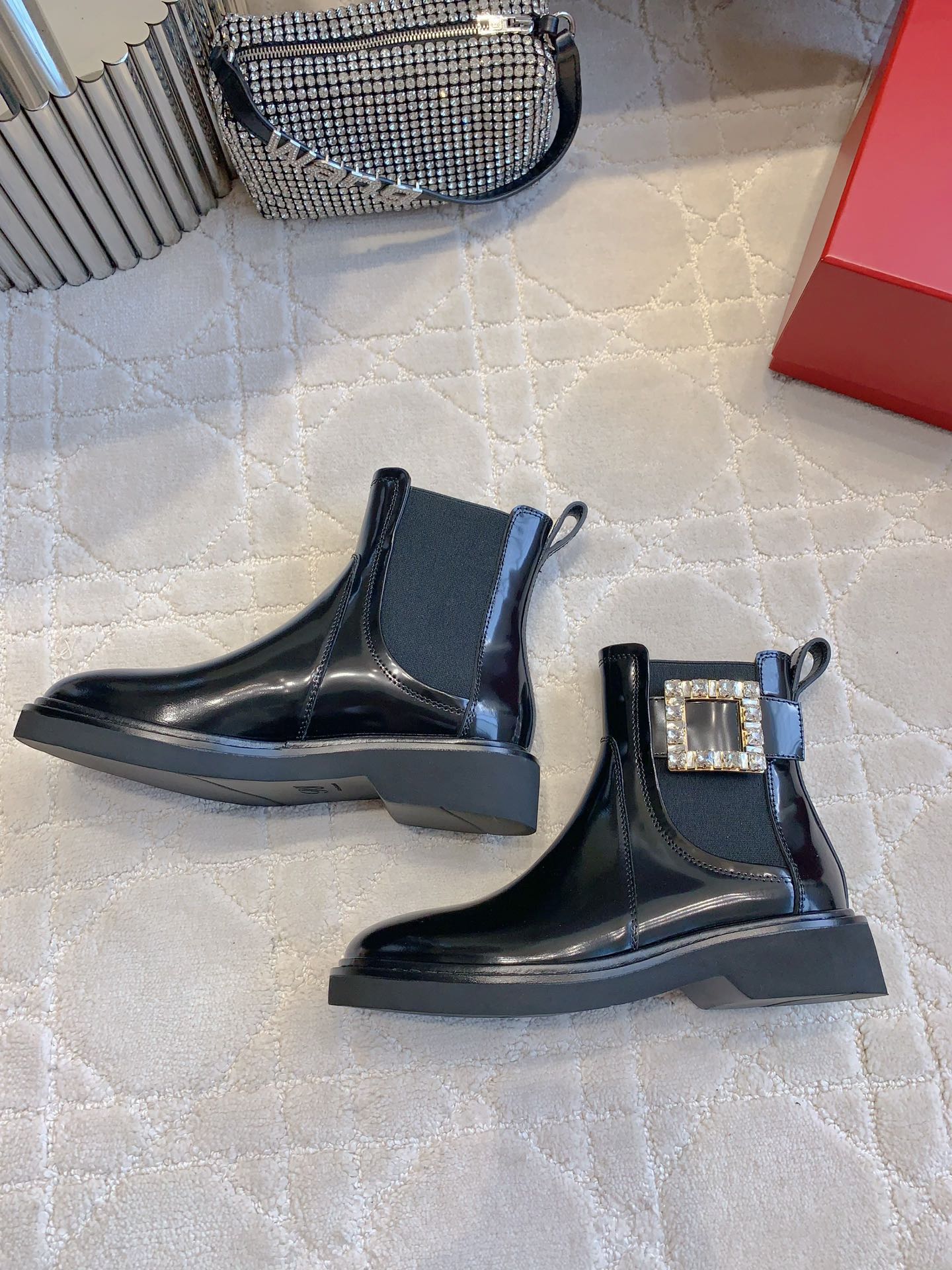 CD Vivie Roger Chelsea Ankle Boots Glossy Black Cowhide