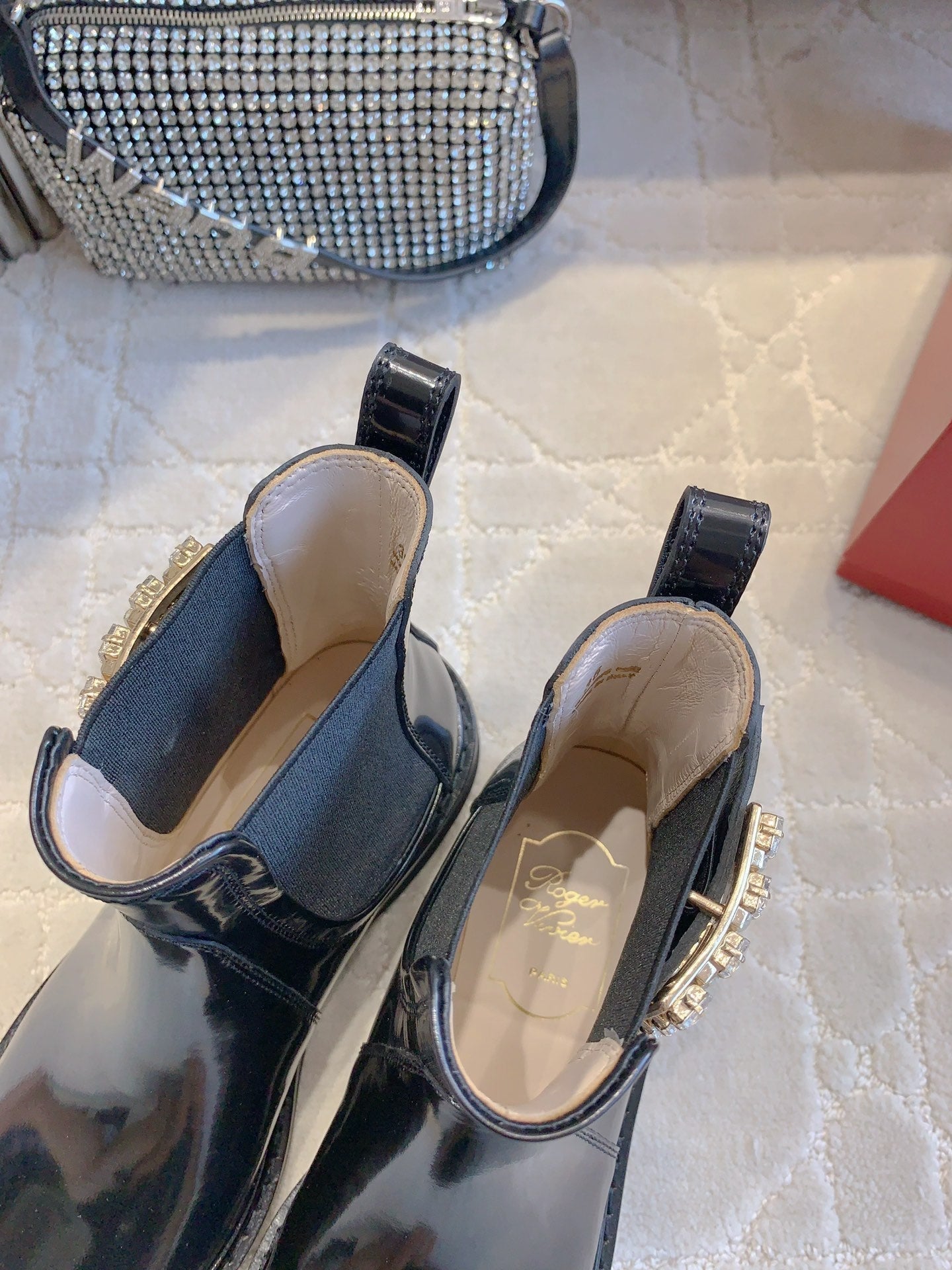 CD Vivie Roger Chelsea Ankle Boots Glossy Black Cowhide