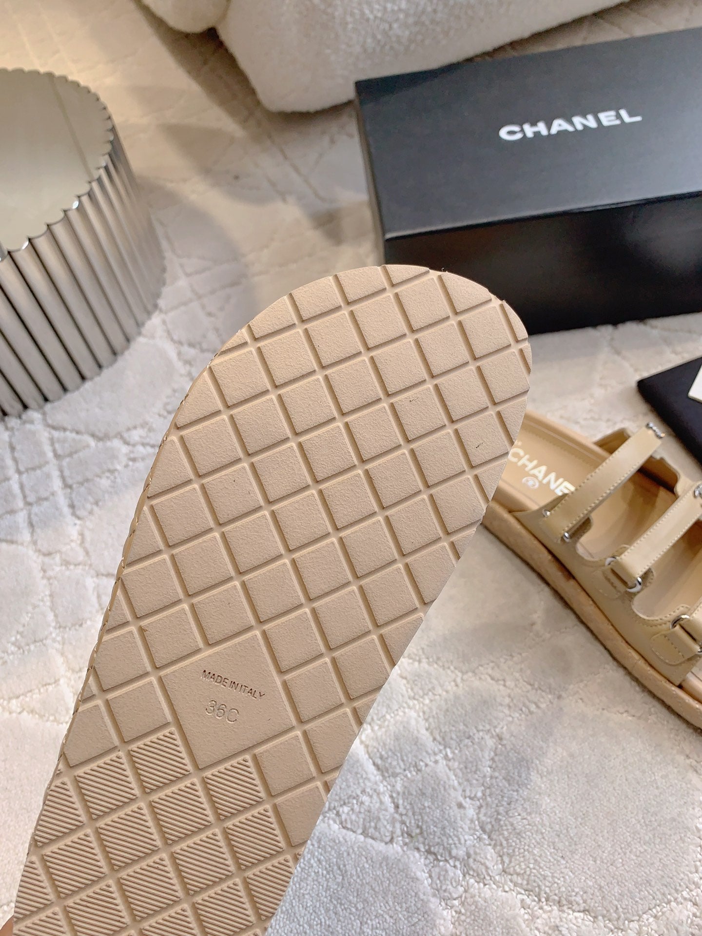 CC Slippers Beige Lambskin 145355