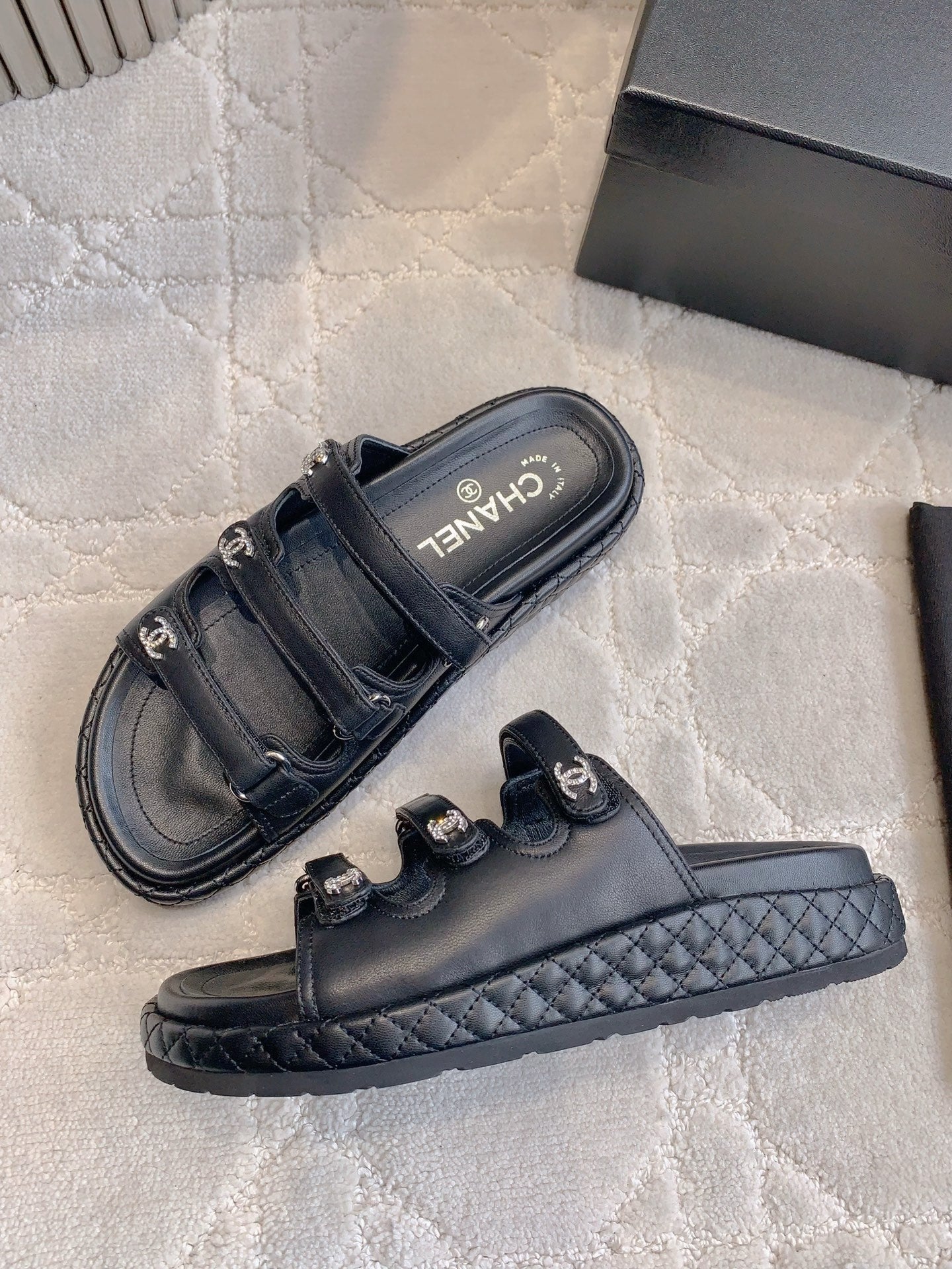 CC Slippers Black Lambskin 145354