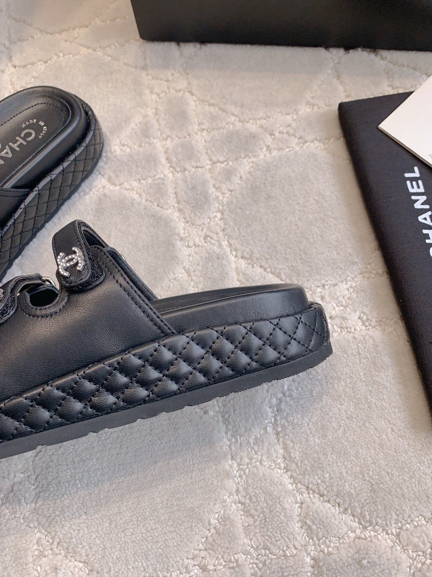 CC Slippers Black Lambskin 145354