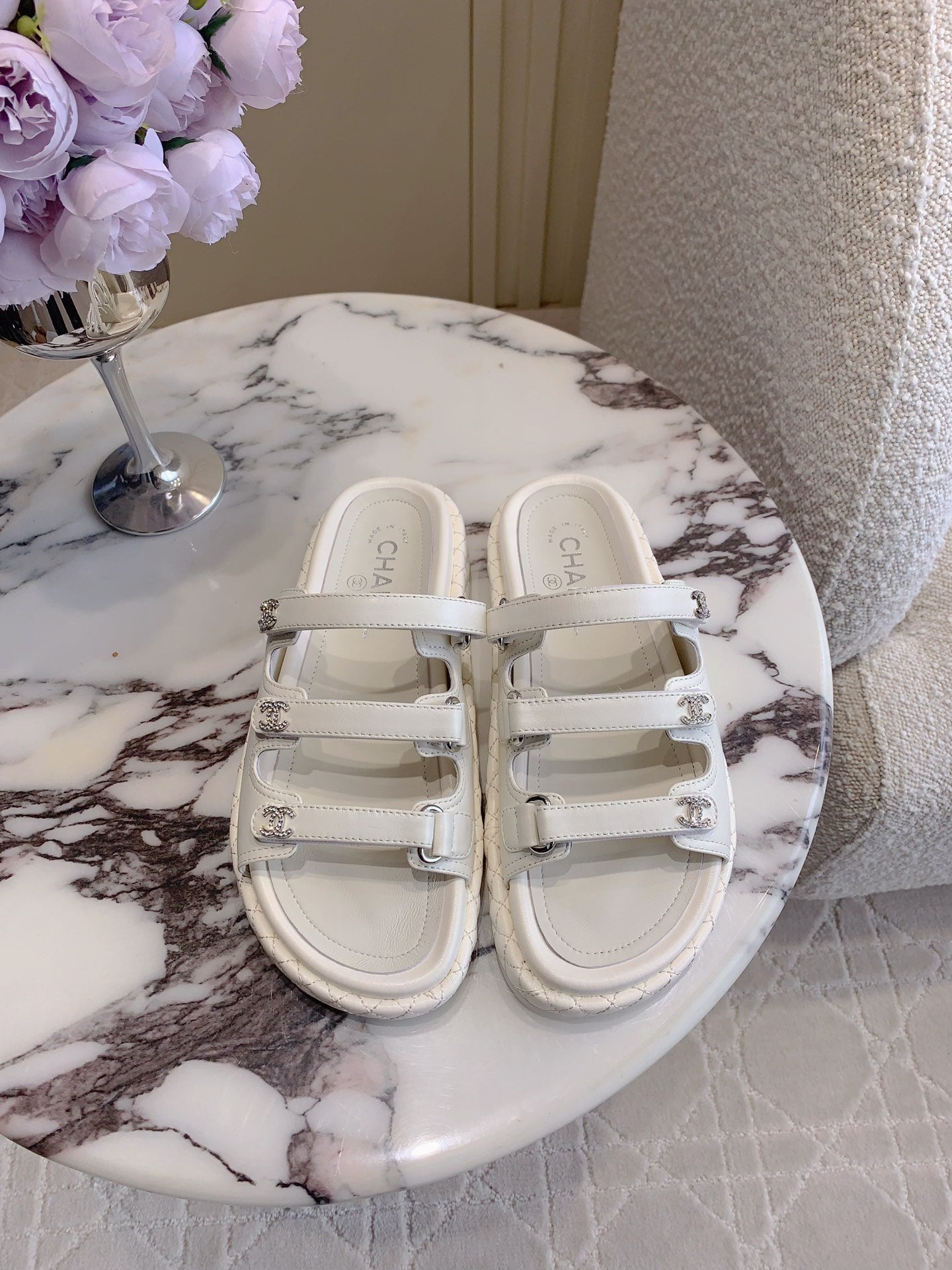 CC Slippers White Lambskin 145356