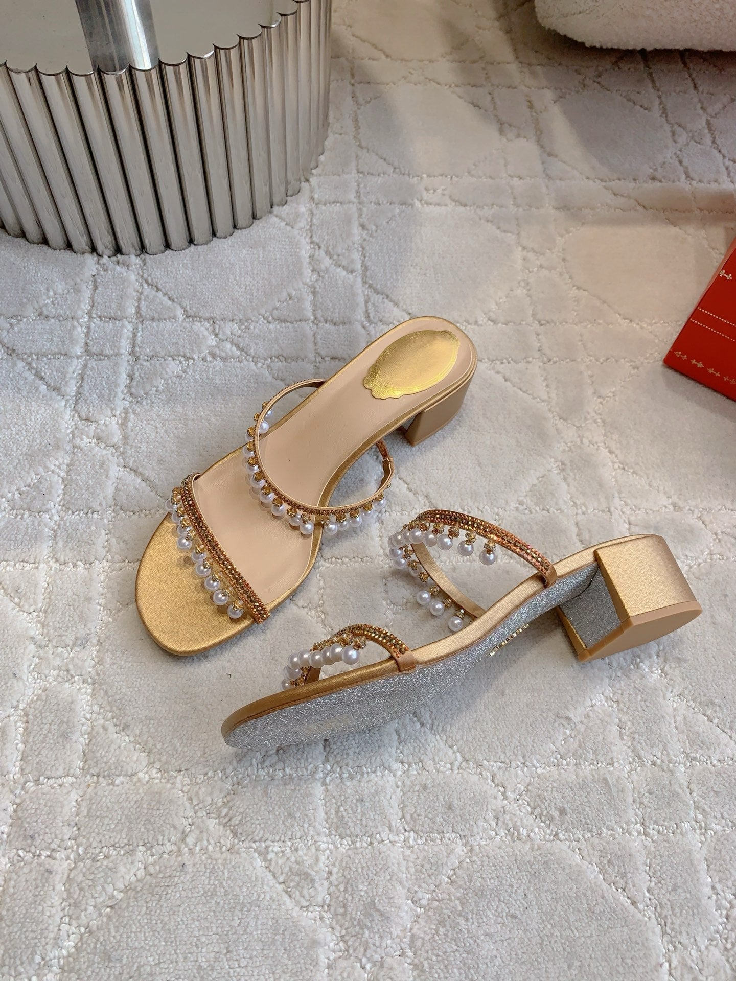 RC Pearl Slippers Gold Sheepskin 328433