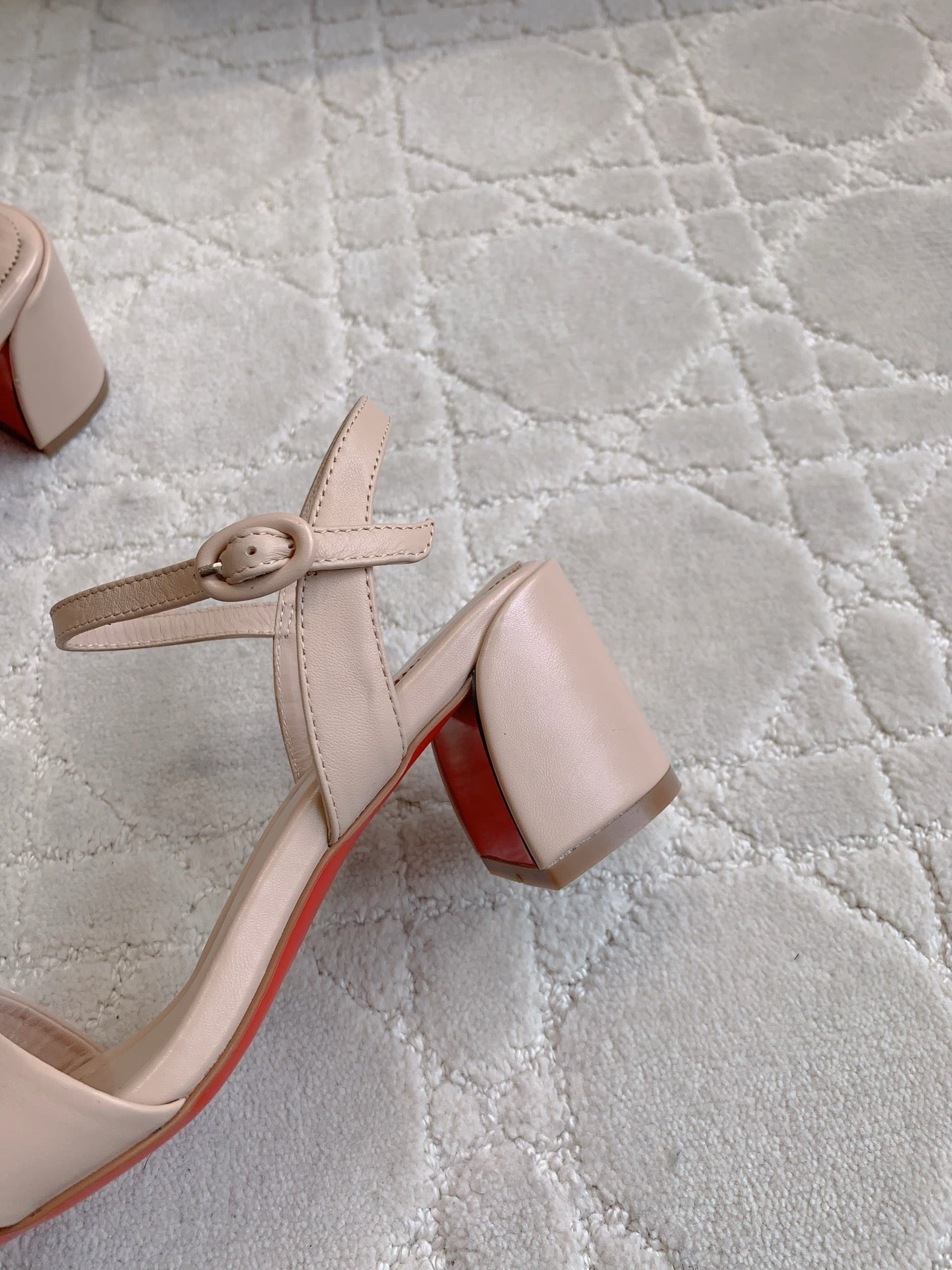 CL Simple Sandals Nude Sheepskin 328456
