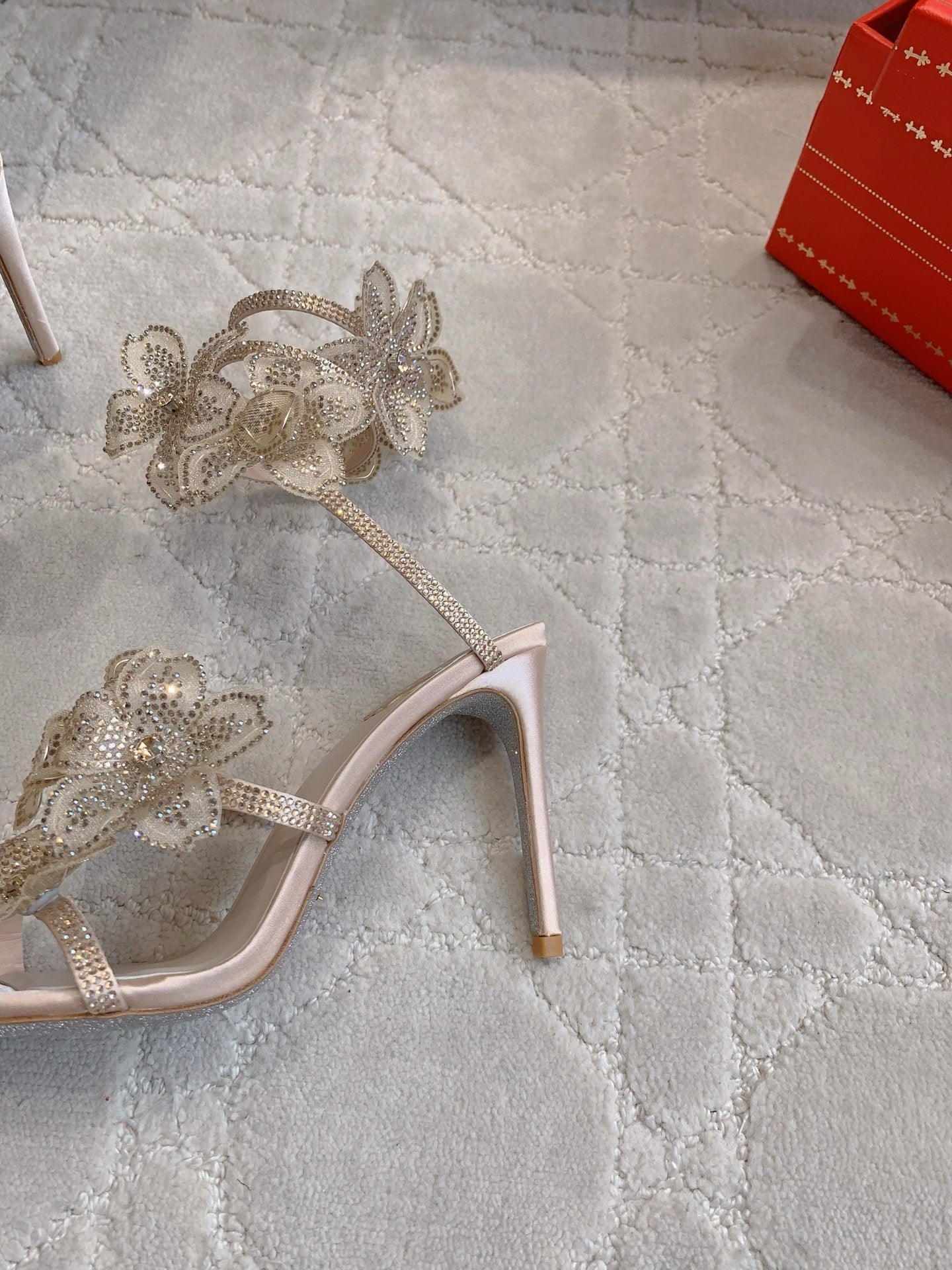 RC Flower Sandals Beige Sheepskin Rhinestones 328467