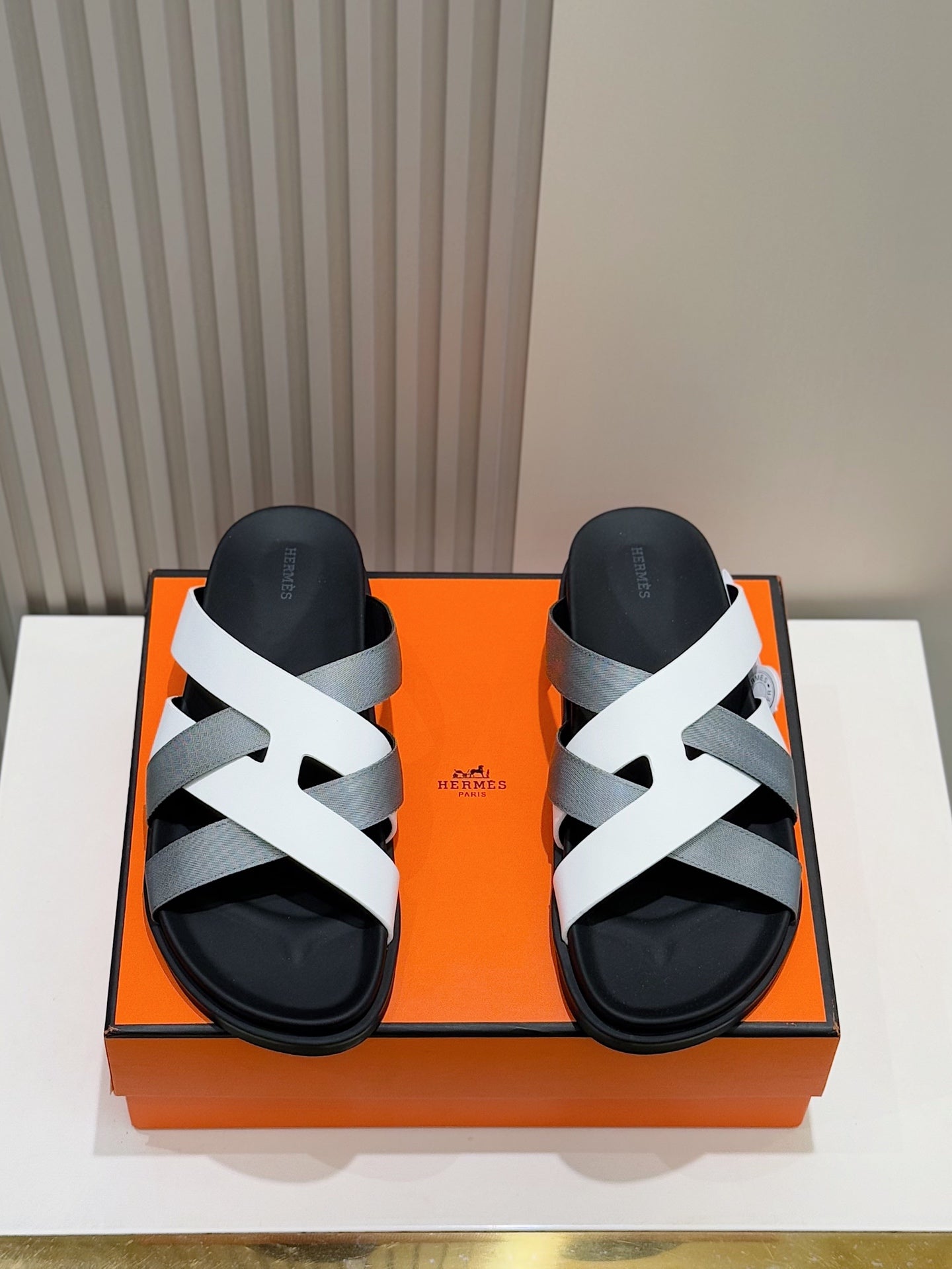 HM Men's Kazimir Slide Grey White Calfskin 562768