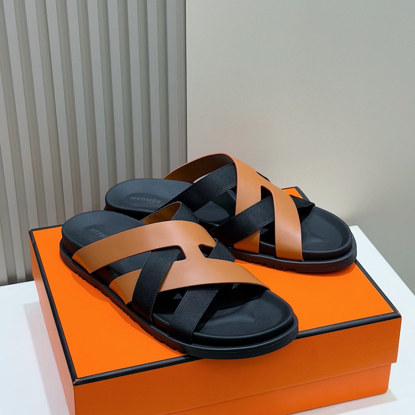 HM Men's Kazimir Slide Brown Back Calfskin 562769